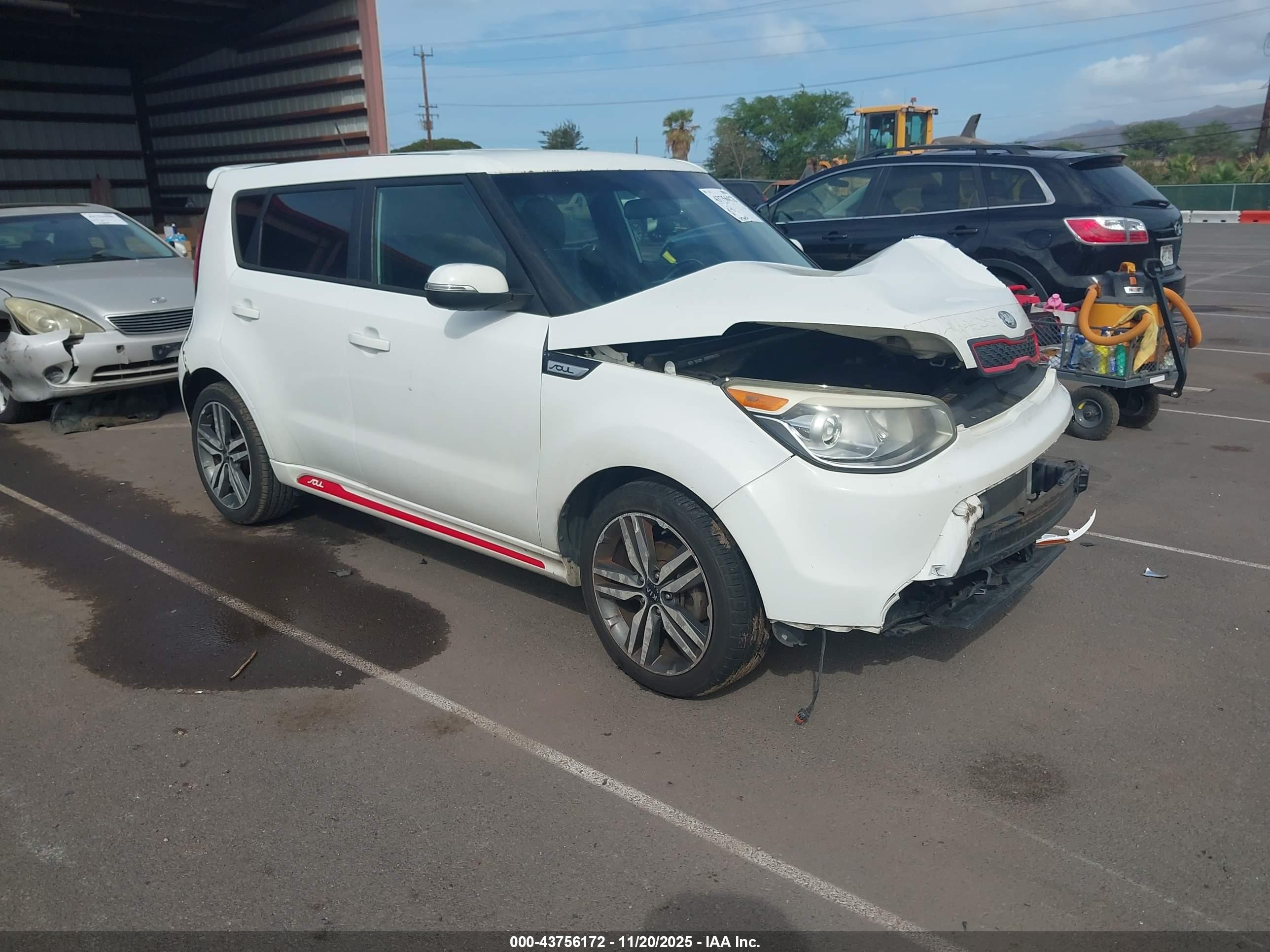 2014 Kia Soul +, VIN KNDJP3A59E7025912 — Front end