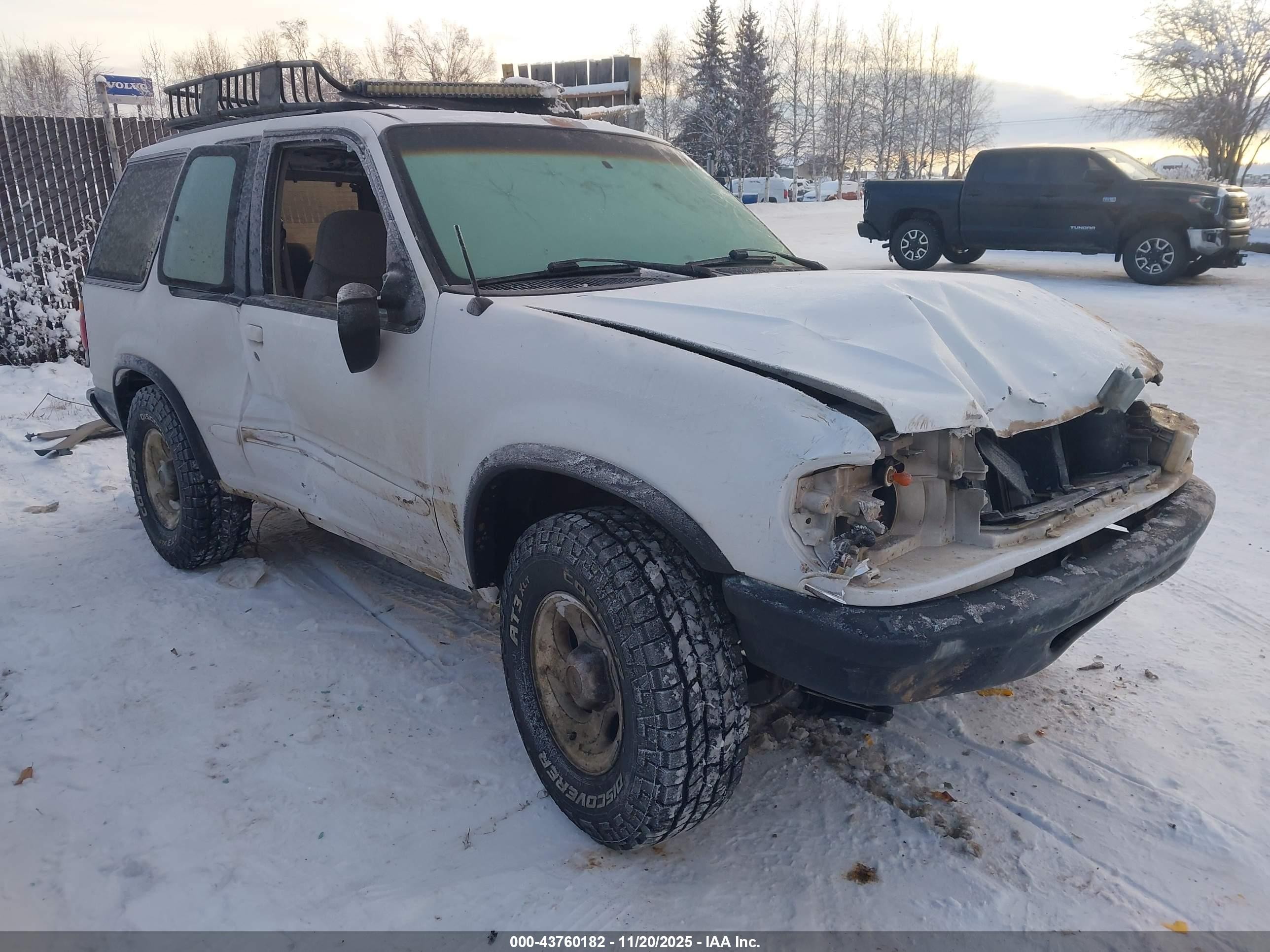 1996 Ford Explorer XL, VIN 1FMCU24X5TUC00353 — Rollover