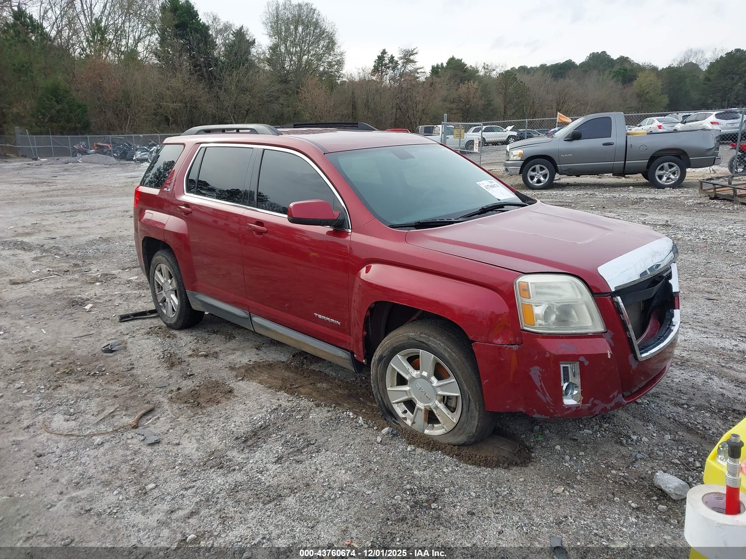 2011 GMC Terrain SLE-2, VIN 2CTFLTEC9B6231404 — Front end