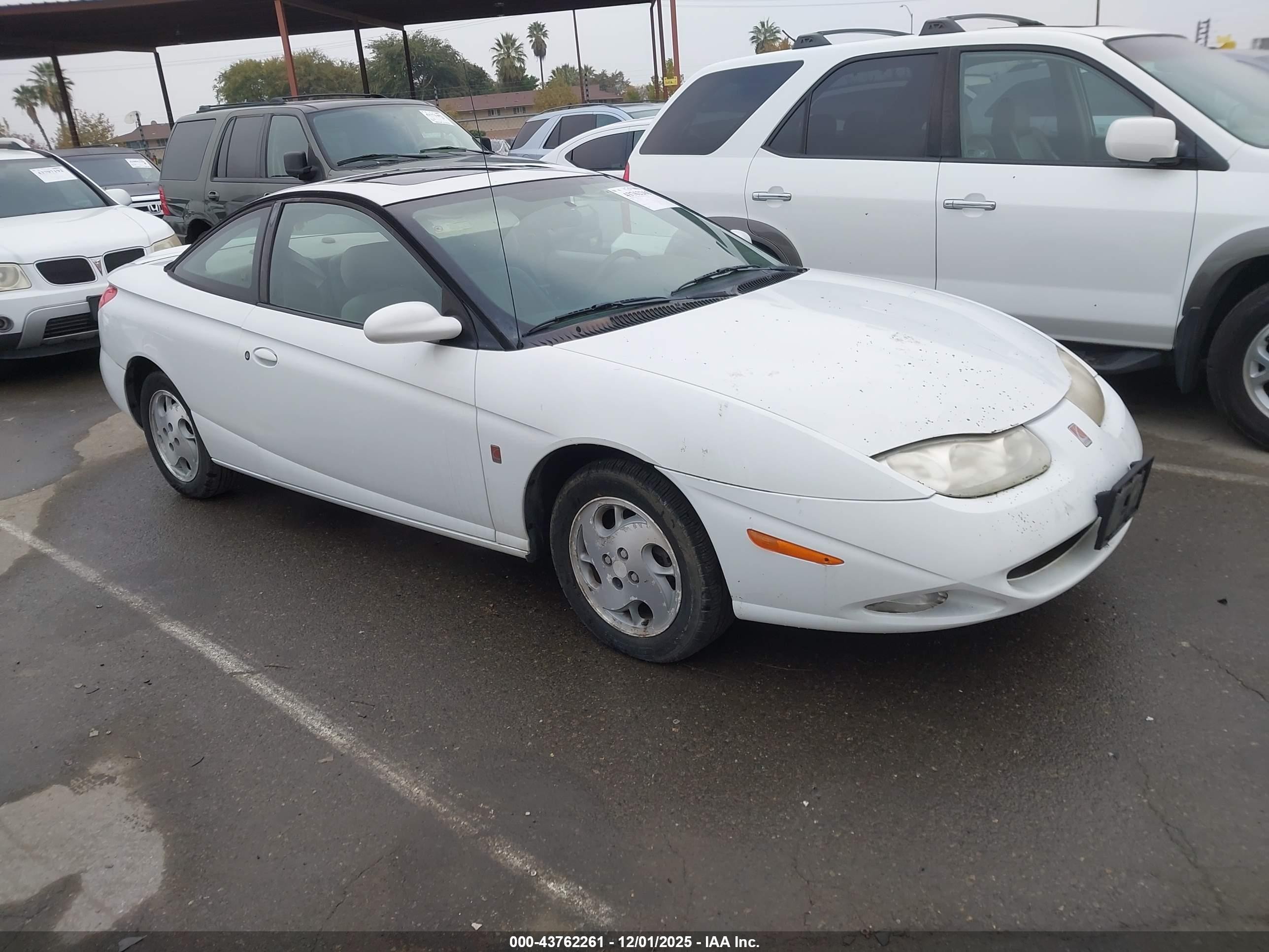 2002 Saturn SC, VIN 1G8ZY12732Z161127 — Front end