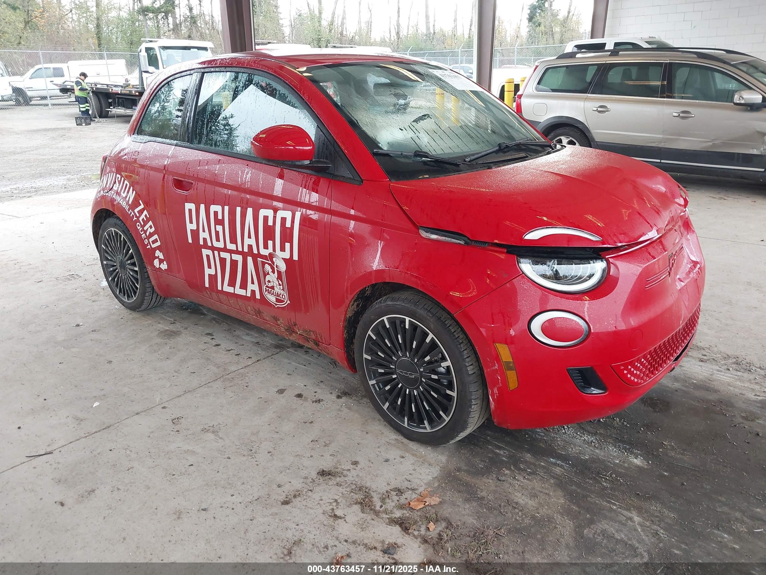 2024 FIAT 500e INSPI(RED), VIN ZFAFFAA40RX203420 — Front end