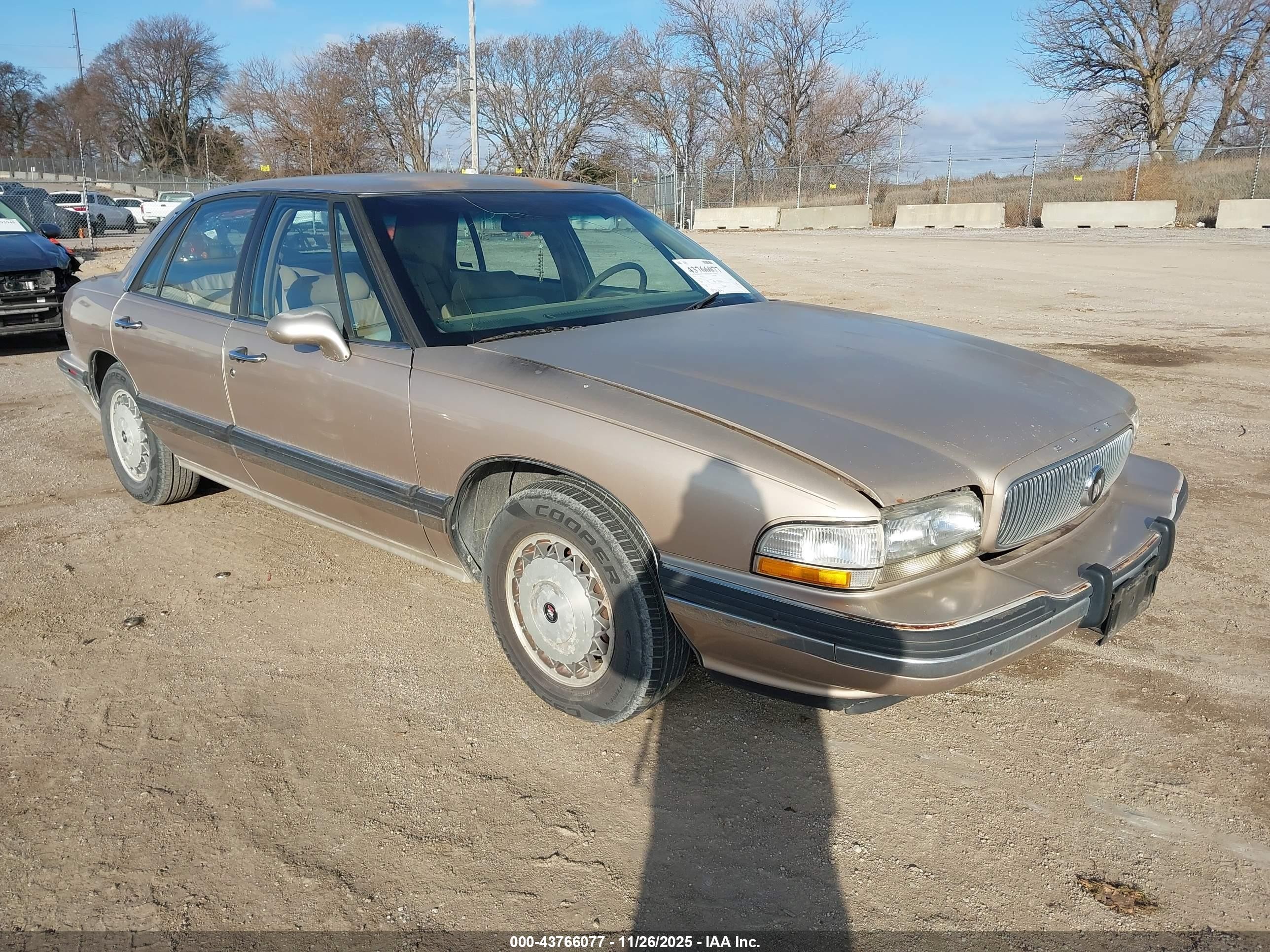1994 Buick LeSabre Limited, VIN 1G4HR52L3RH545939 — Normal wear