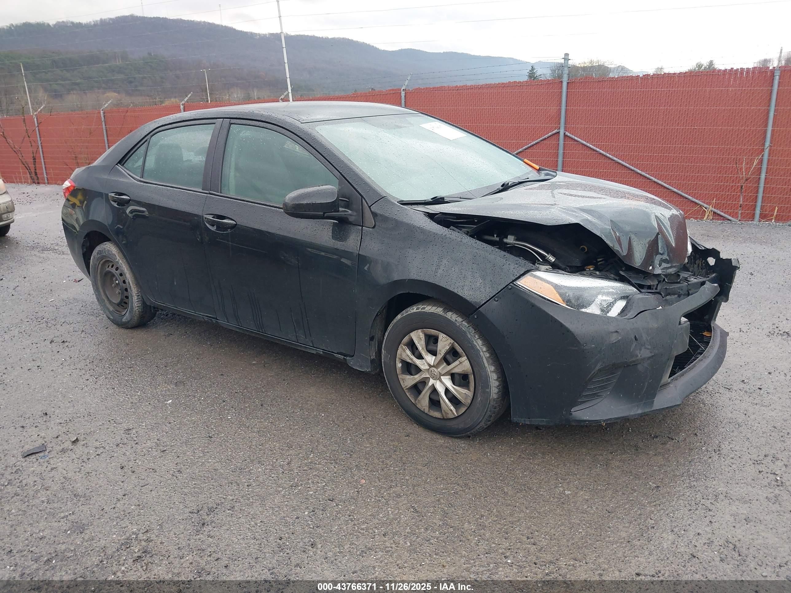 2016 Toyota Corolla L, VIN 2T1BURHE6GC488050 — Front end