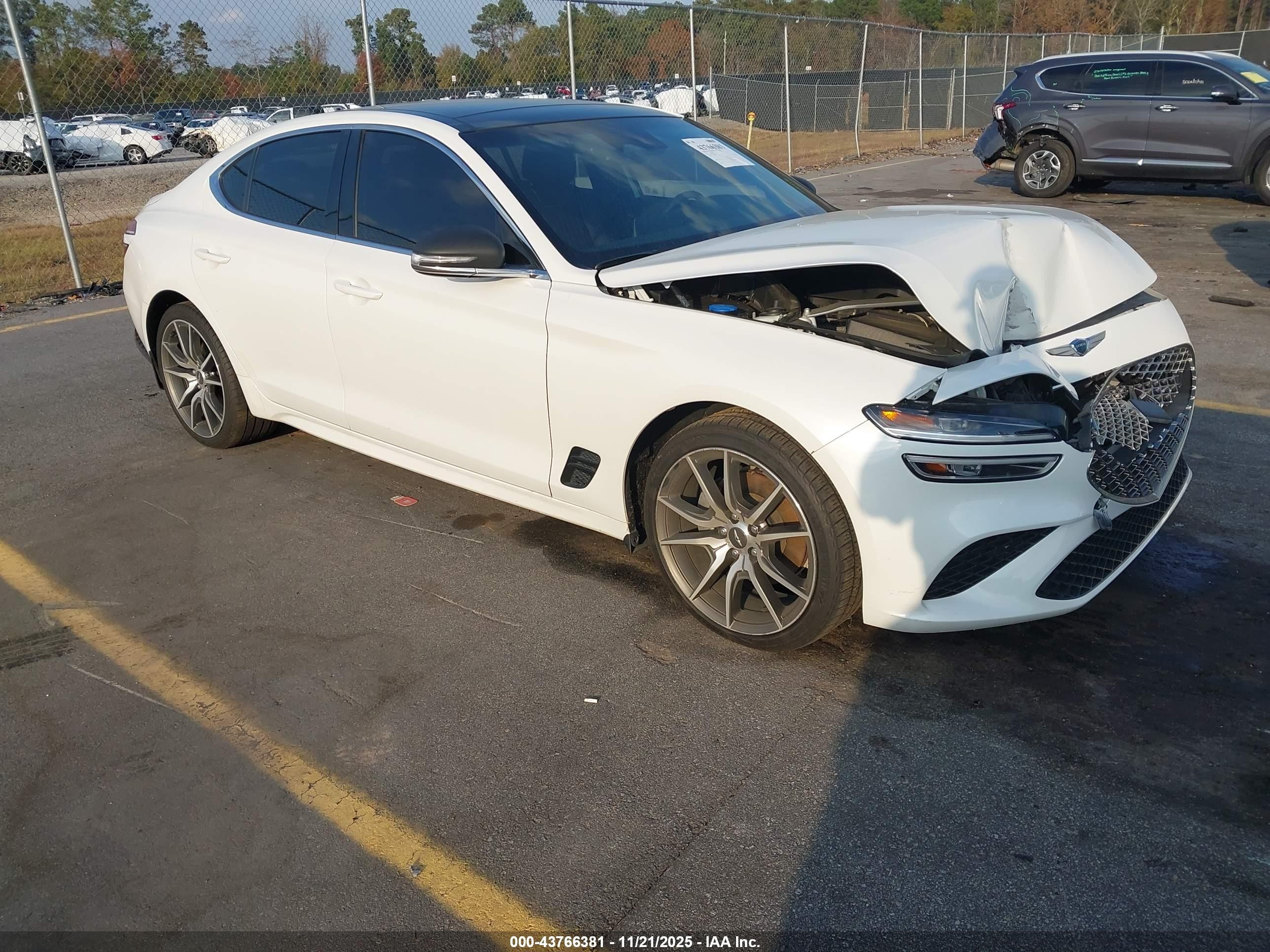 2022 Genesis G70 2.0T, VIN KMTG34TA1NU096370 — Front end