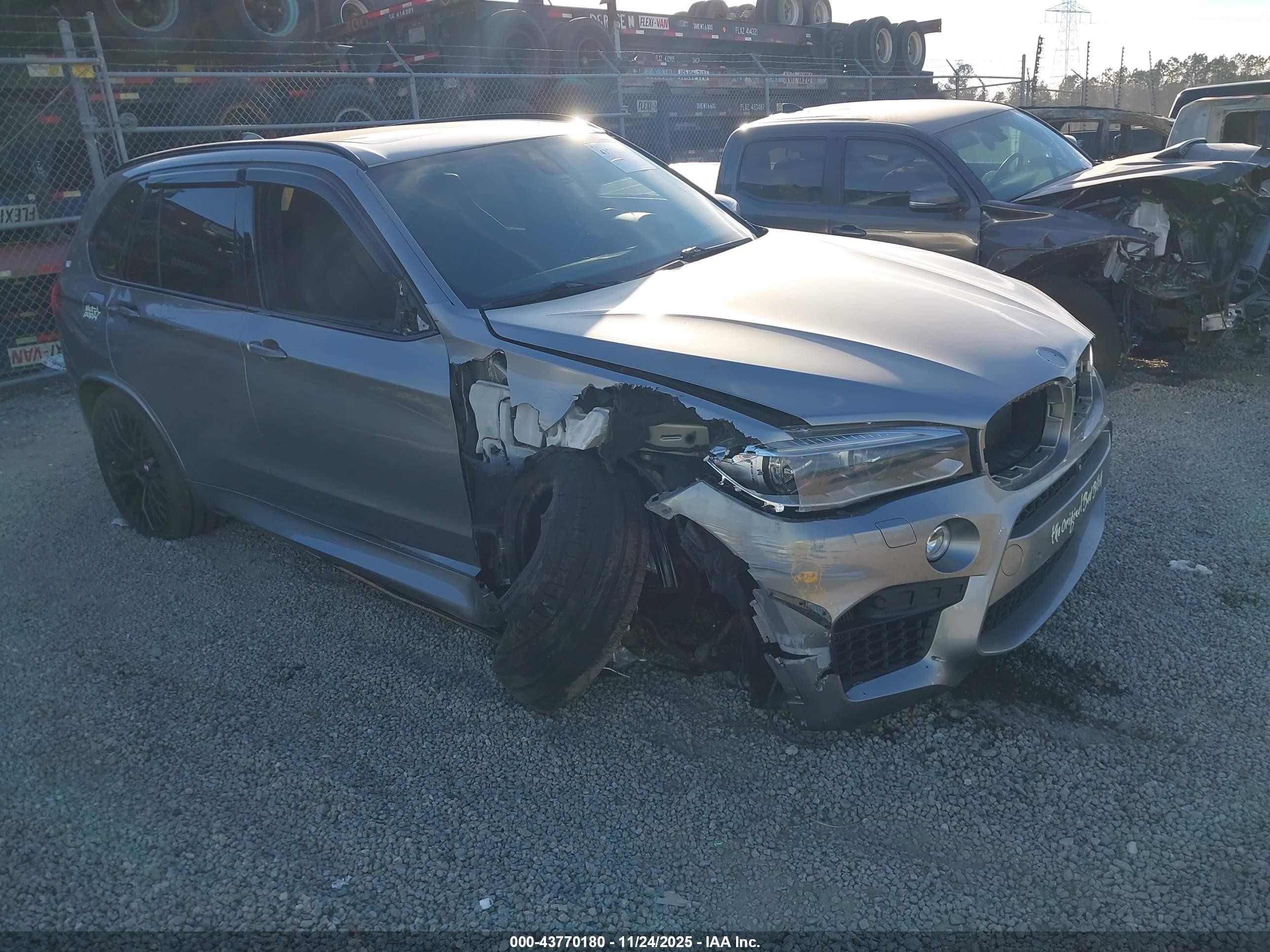 2015 BMW X5 M, VIN 5YMKT6C57F0C89438 — Side