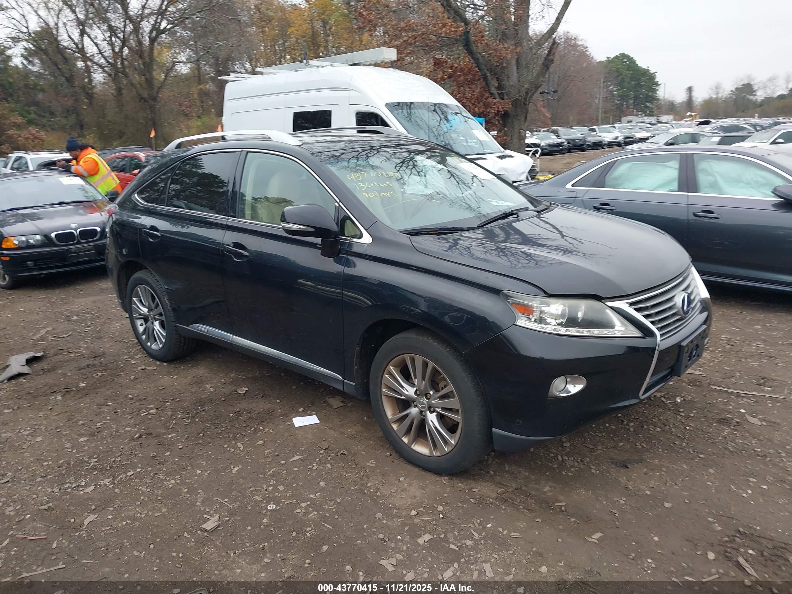 2013 Lexus RX 450h, VIN JTJBC1BA2D2064026 — Фото с аукциона