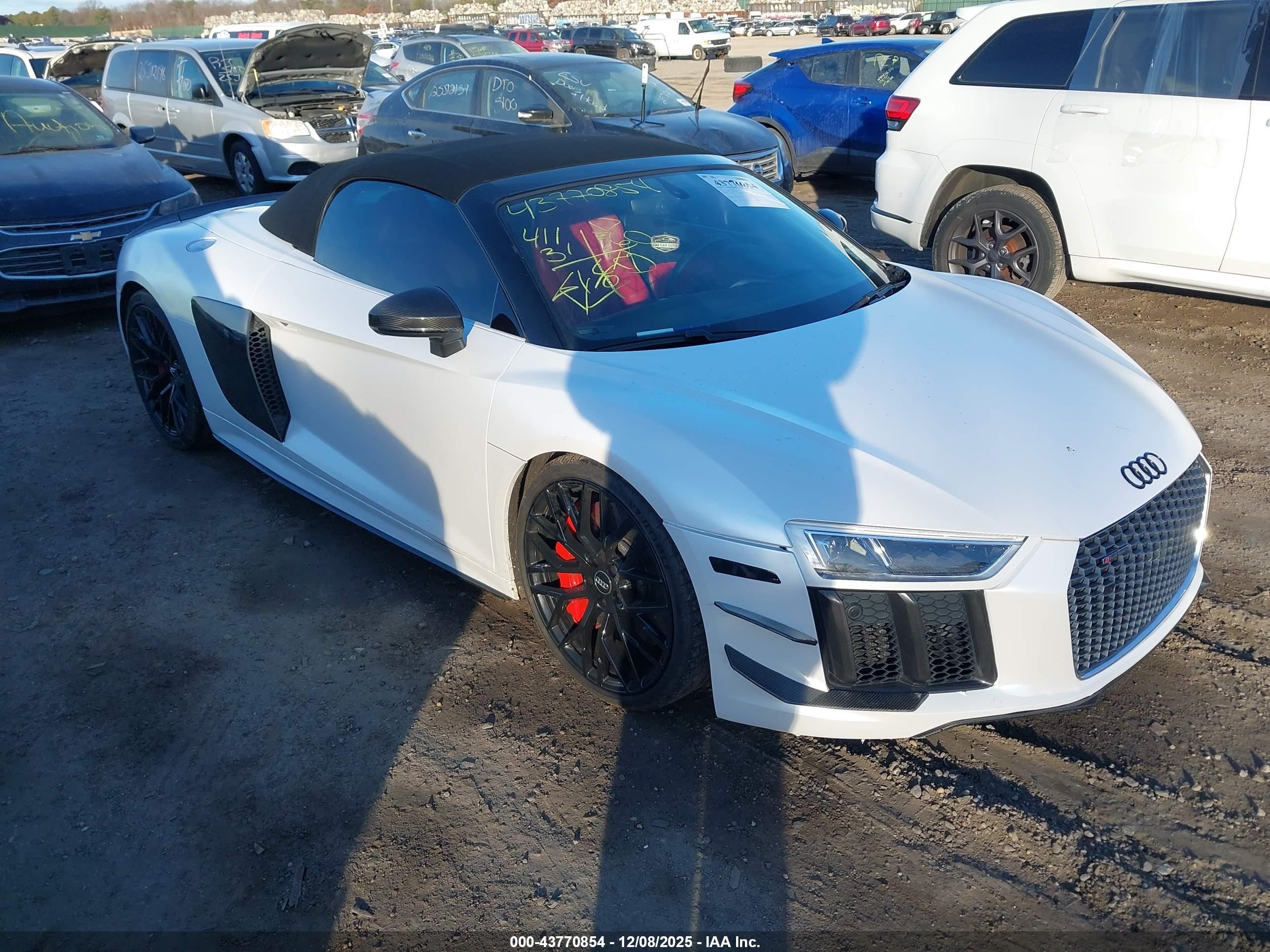 2018 Audi R8 Spyder performance, VIN WUA4BCFX9J7901803 — Front end