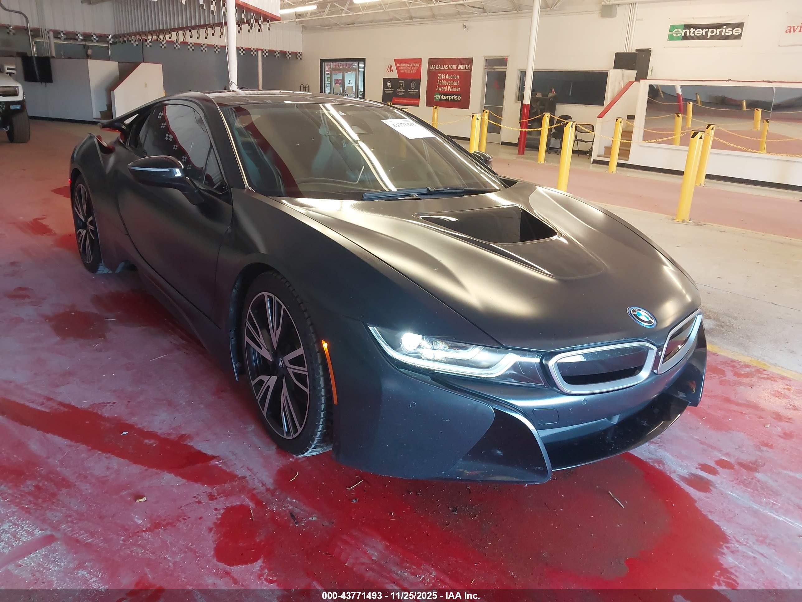 2017 BMW i8, VIN WBY2Z2C32HV676608 — Rear end