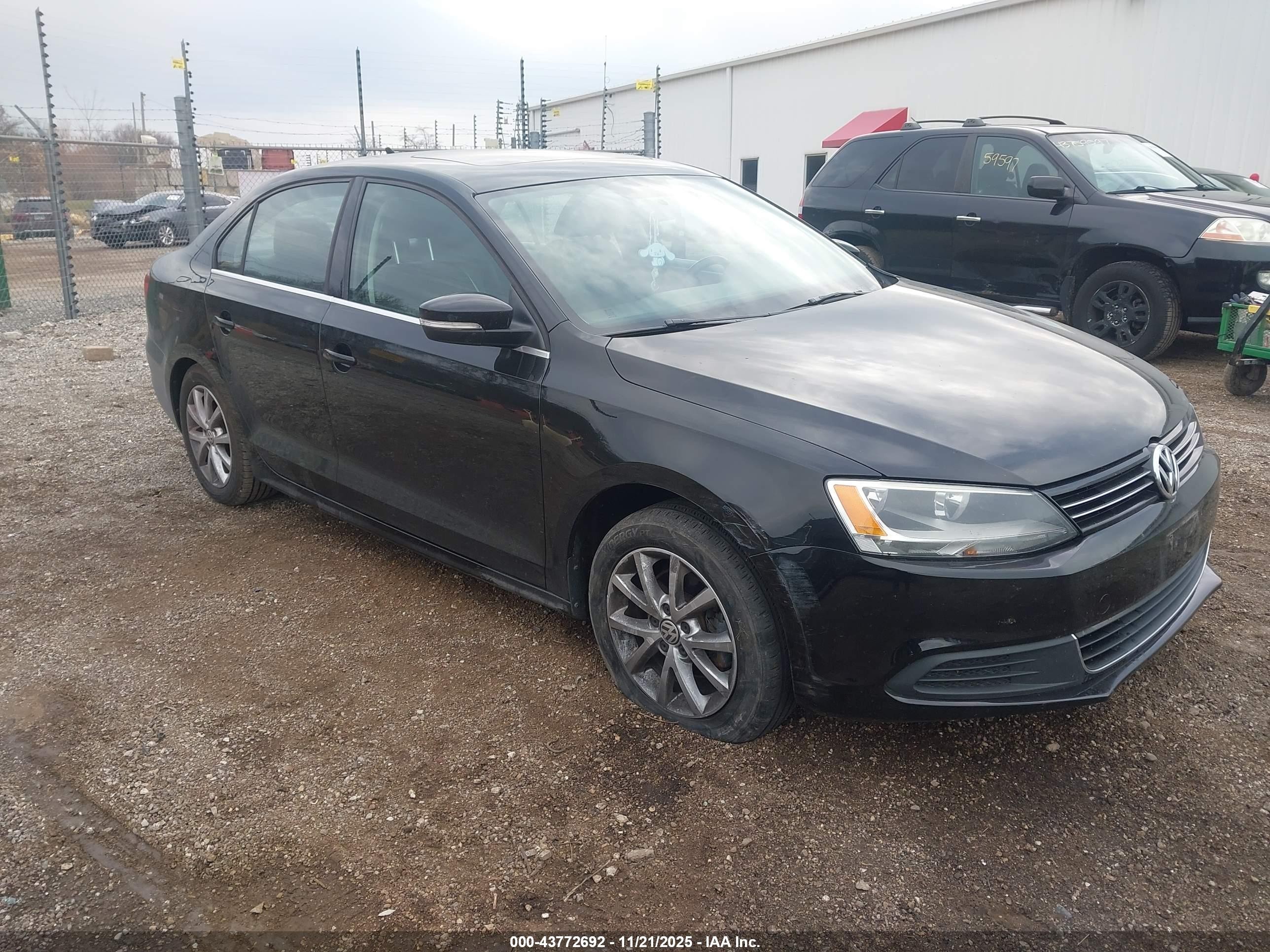 2014 Volkswagen Jetta SE, VIN 3VWD17AJ8EM430097 — Auction photo 1 of 5