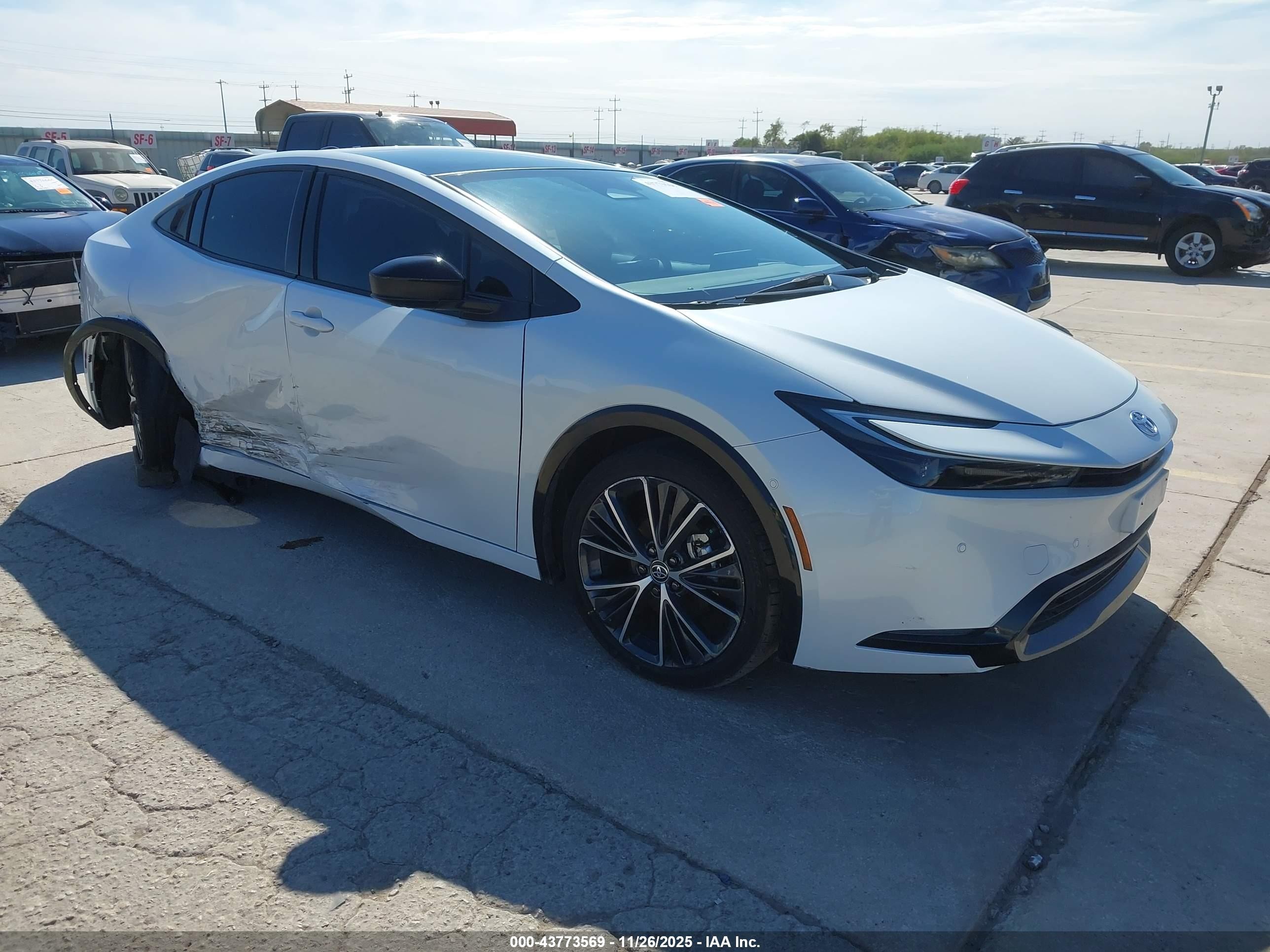 2023 Toyota Prius LE, VIN JTDACAAU4P3009683 — Side