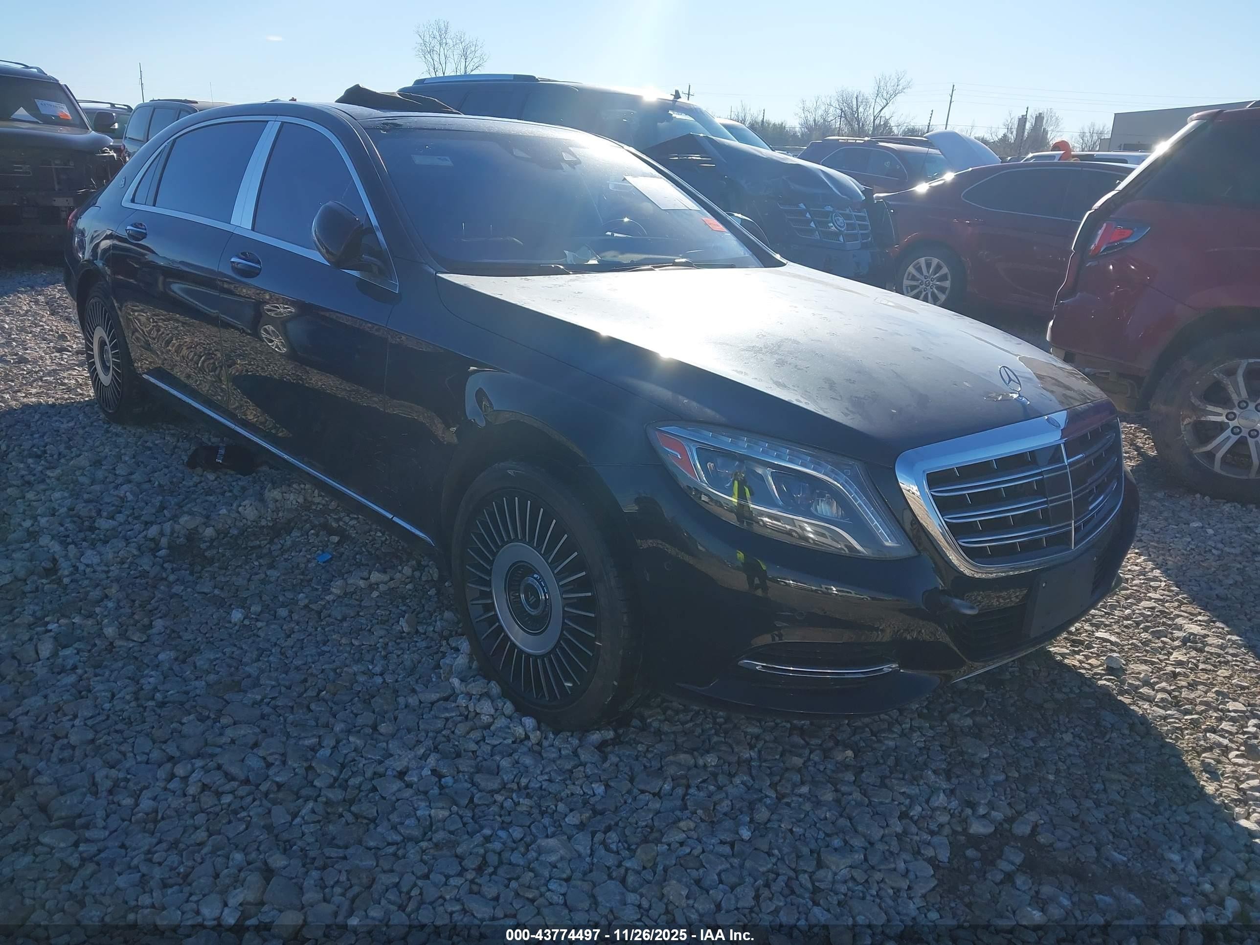 2017 Mercedes-Benz Maybach S 550, VIN WDDUX8FB9HA251440 — Front end