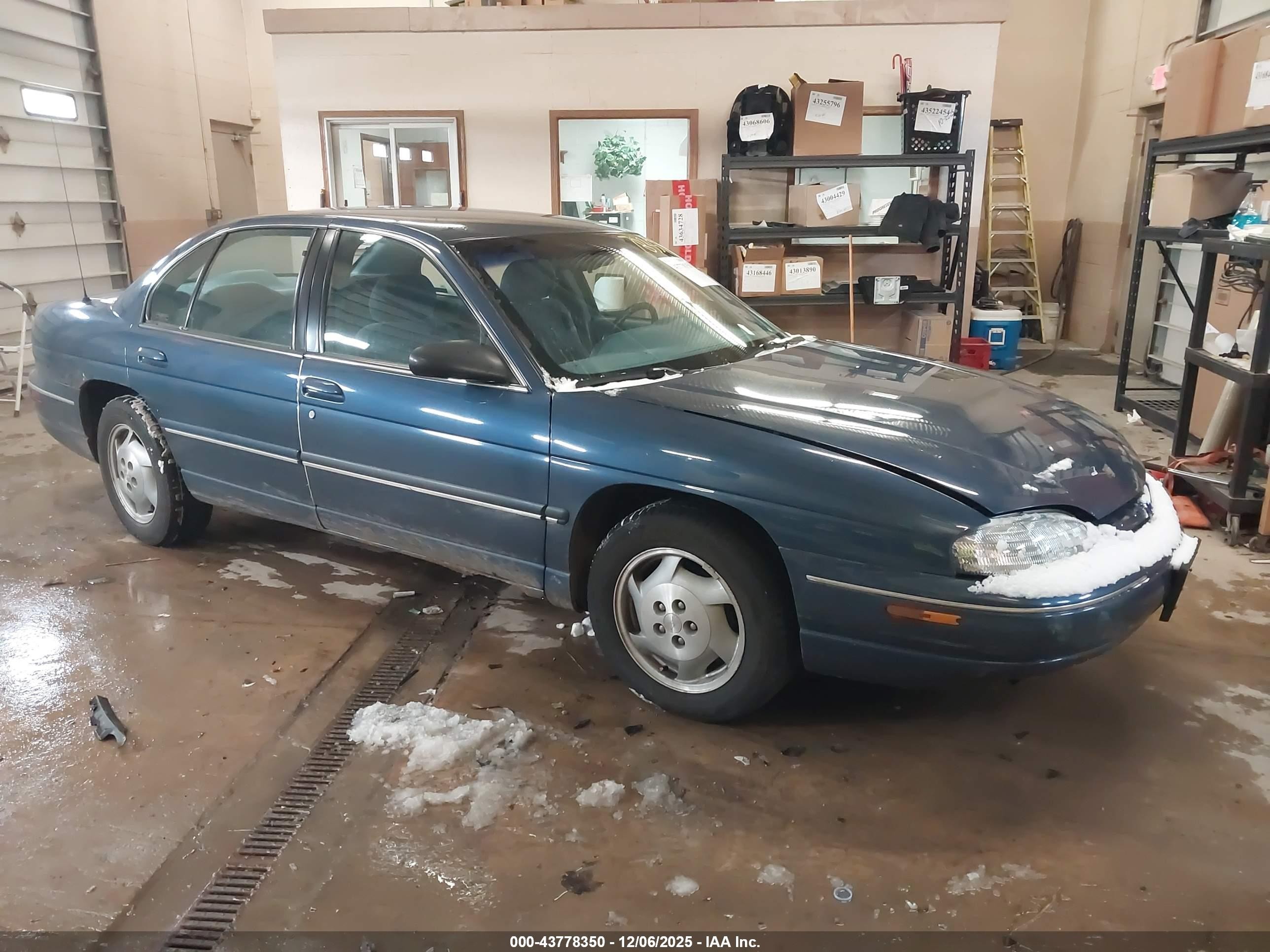 1996 Chevrolet Lumina, VIN 2G1WL52M1T1157472 — Undercarriage