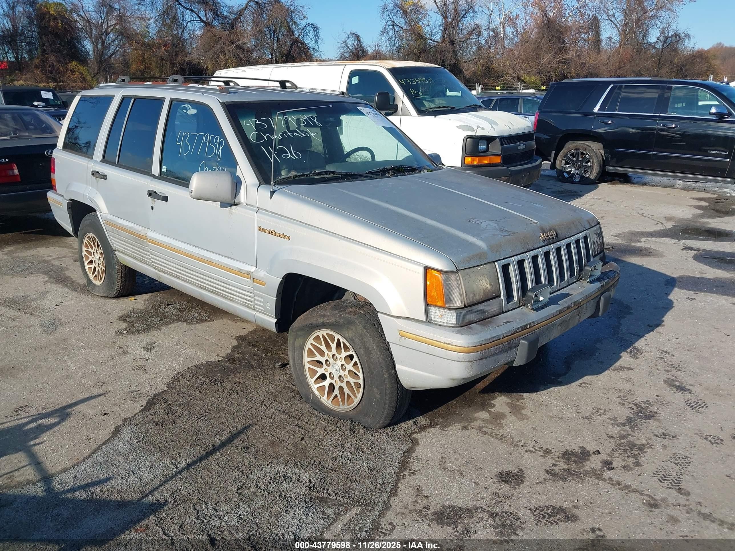 1995 Jeep Grand Cherokee Limited, VIN 1J4GZ78S8SC575493 — Normal wear