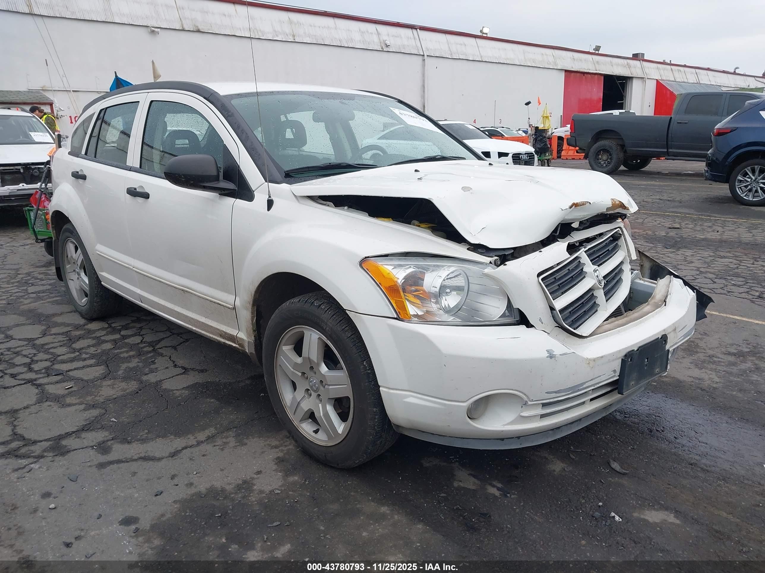 2007 Dodge Caliber SXT, VIN 1B3HB48B27D172206 — Перед