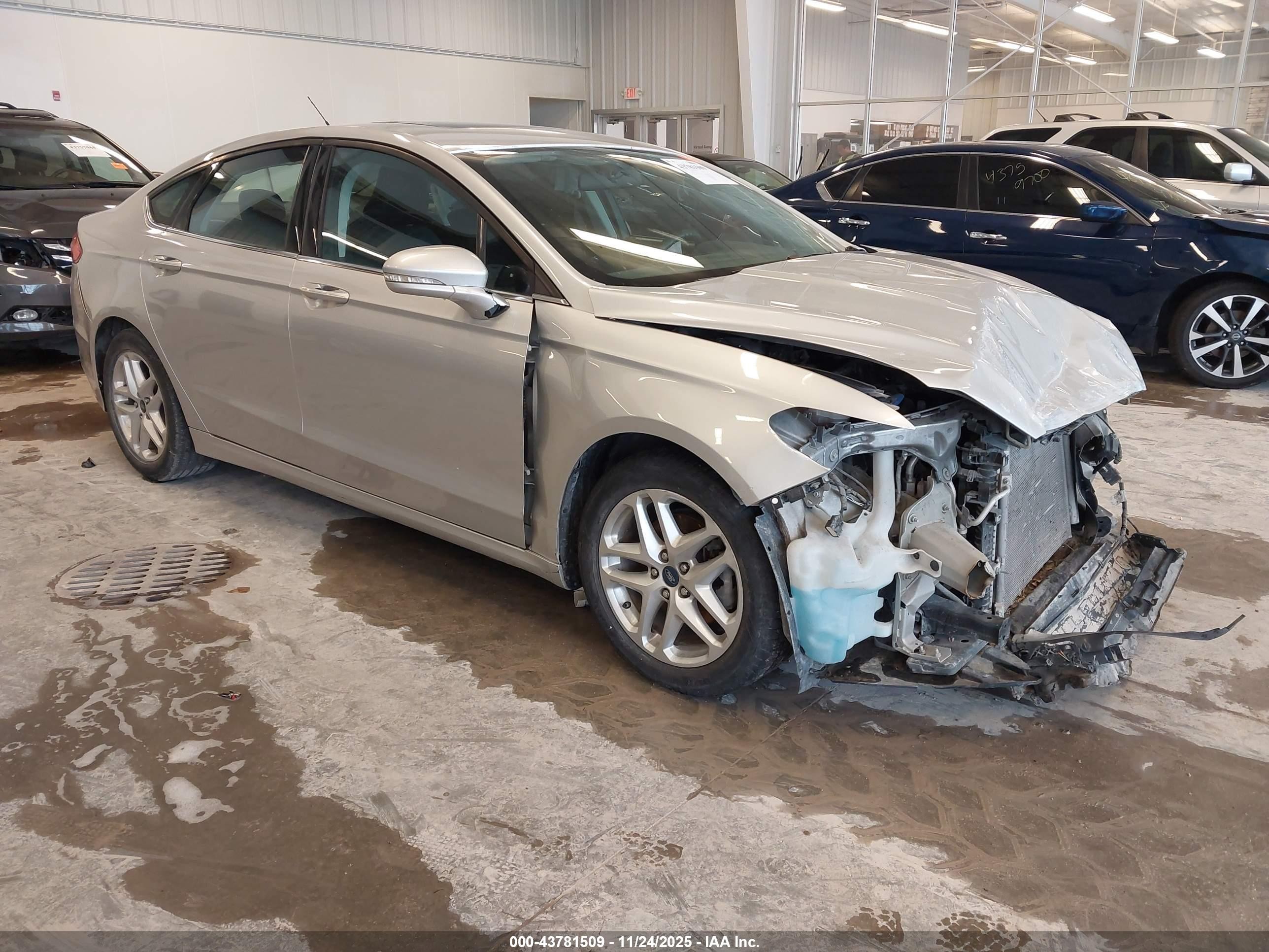 2016 Ford Fusion SE, VIN 3FA6P0H7XGR207311 — Front end