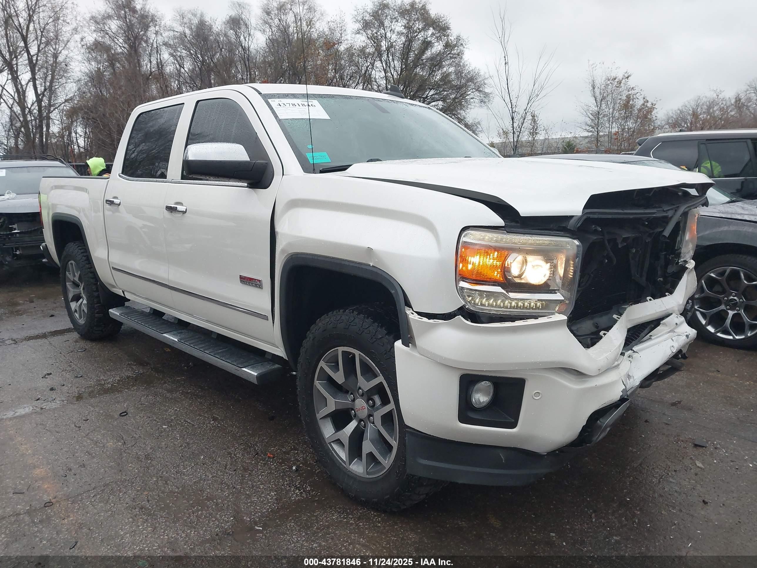 2015 GMC Sierra 1500 SLT, VIN 3GTU2VEJ4FG405888 — Front end