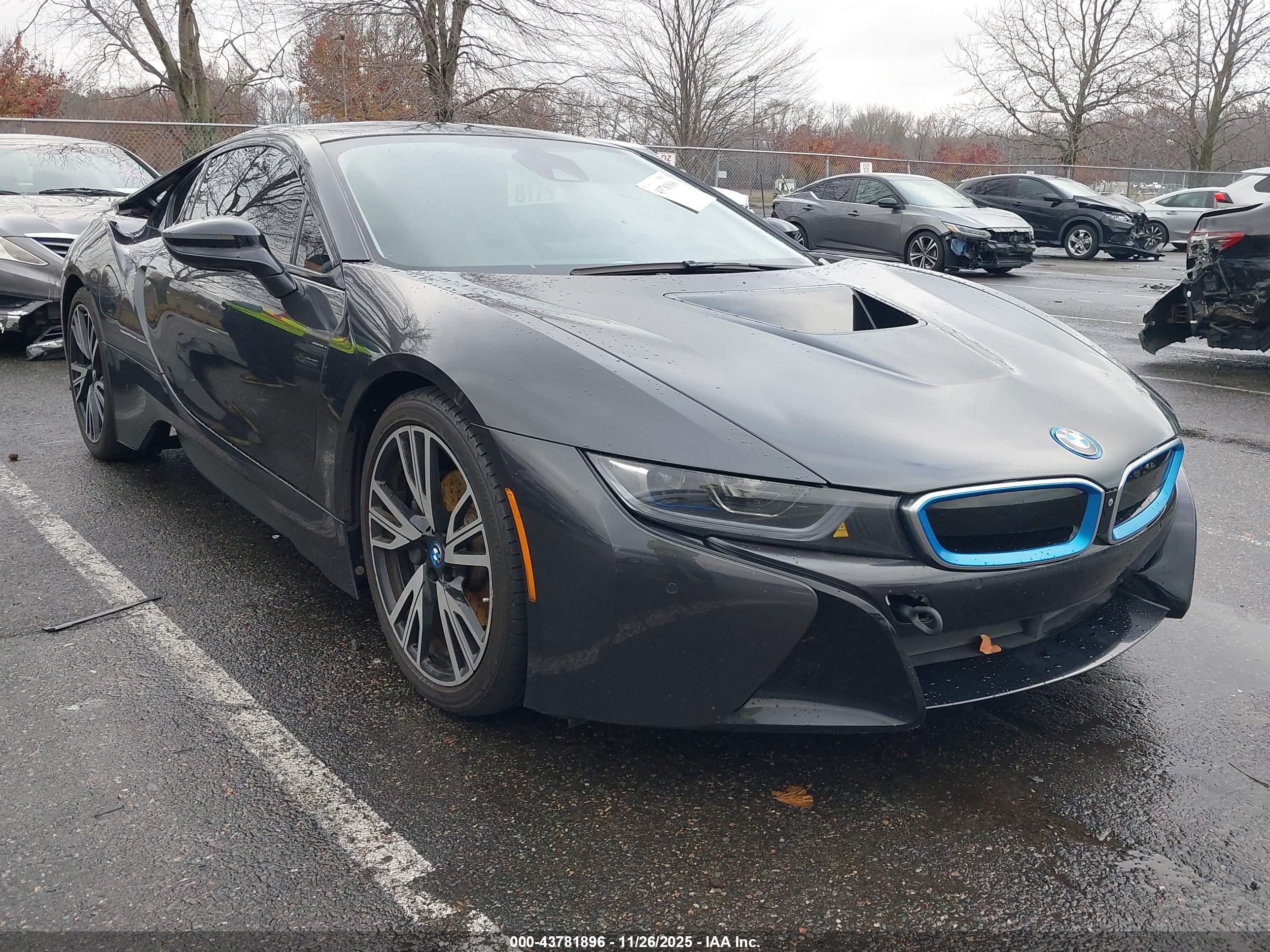 2016 BMW i8, VIN WBY2Z2C5XGV675674 — Вода / потоп