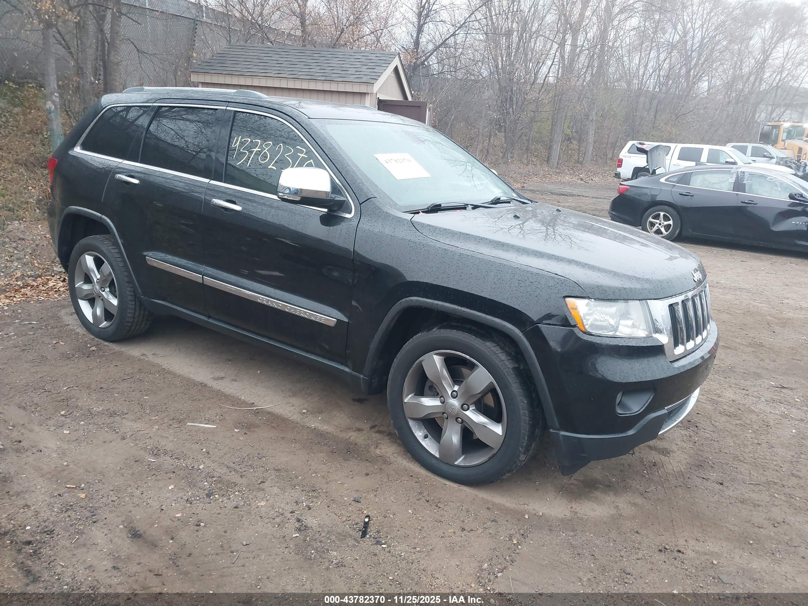 2013 Jeep Grand Cherokee Limited, VIN 1C4RJFBT3DC573137 — Front end