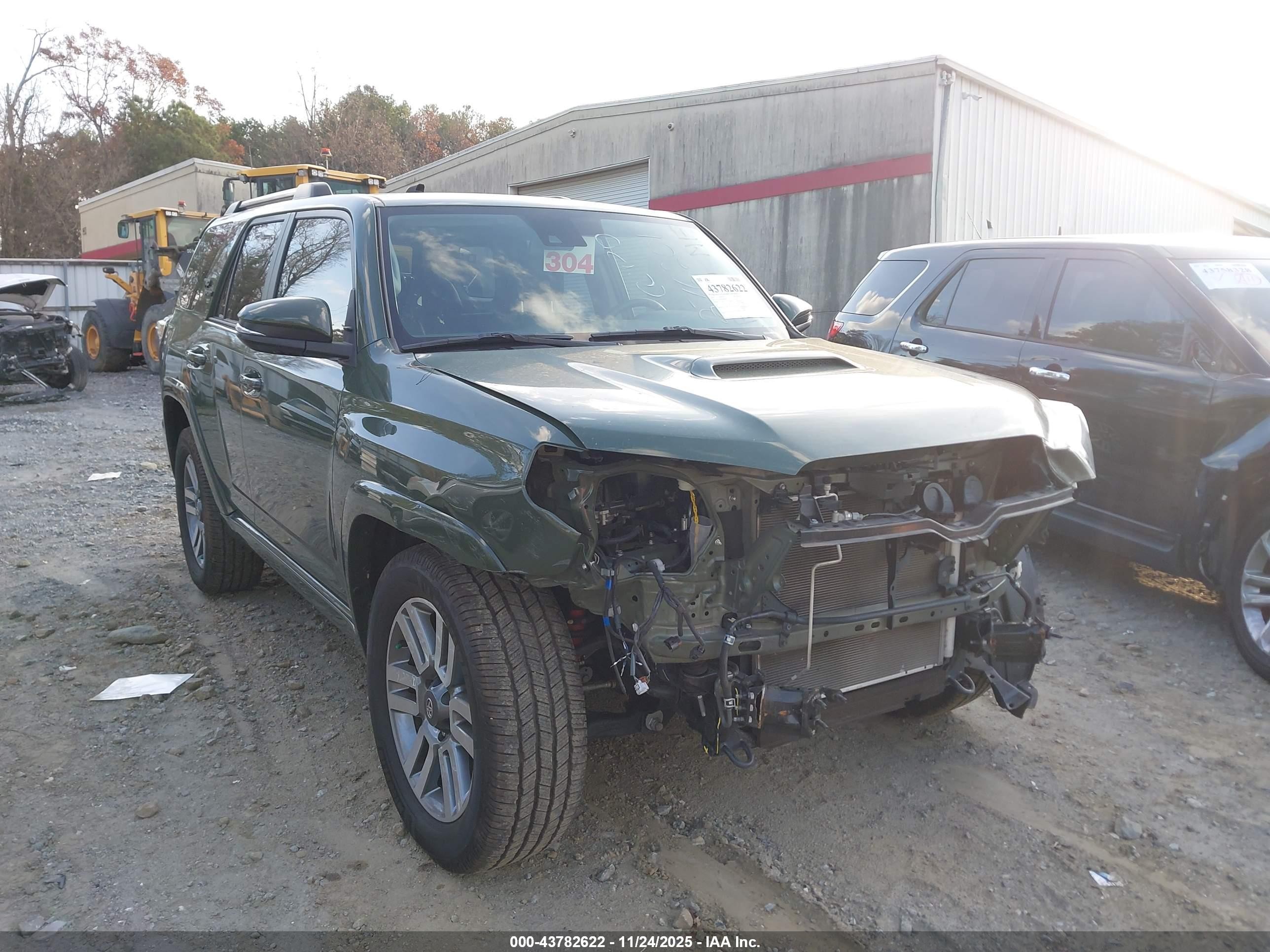 2022 Toyota 4Runner TRD Sport, VIN JTEAU5JR5N5276201 — Front end