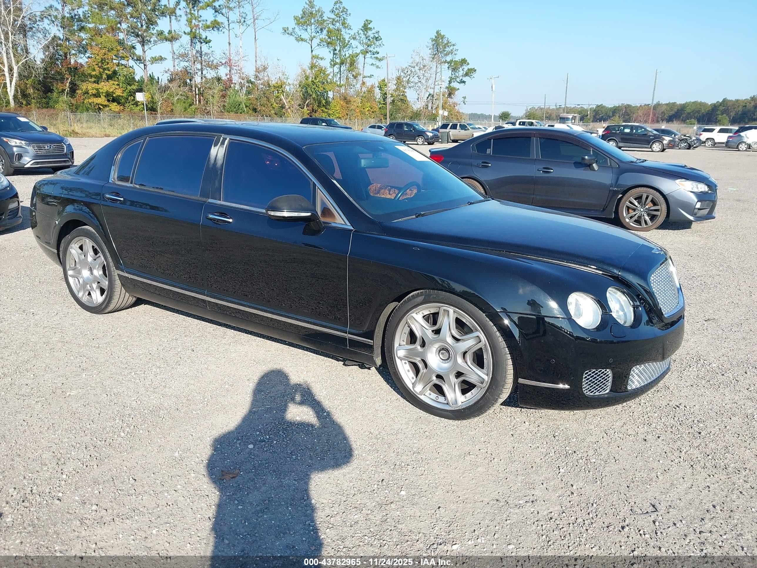2010 Bentley Flying Spur, VIN SCBBR9ZAXAC063088 — Rear end