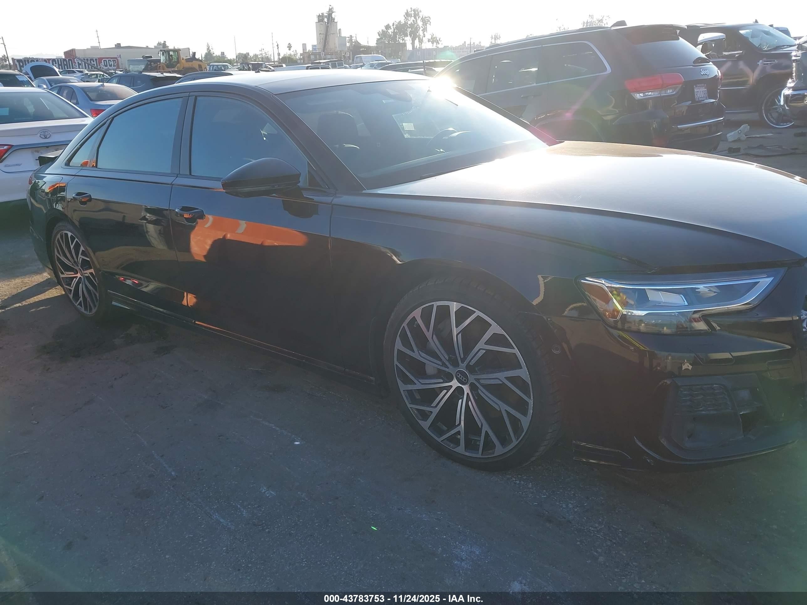 2024 Audi A8, VIN WAULDAF81RN002809 — Зад