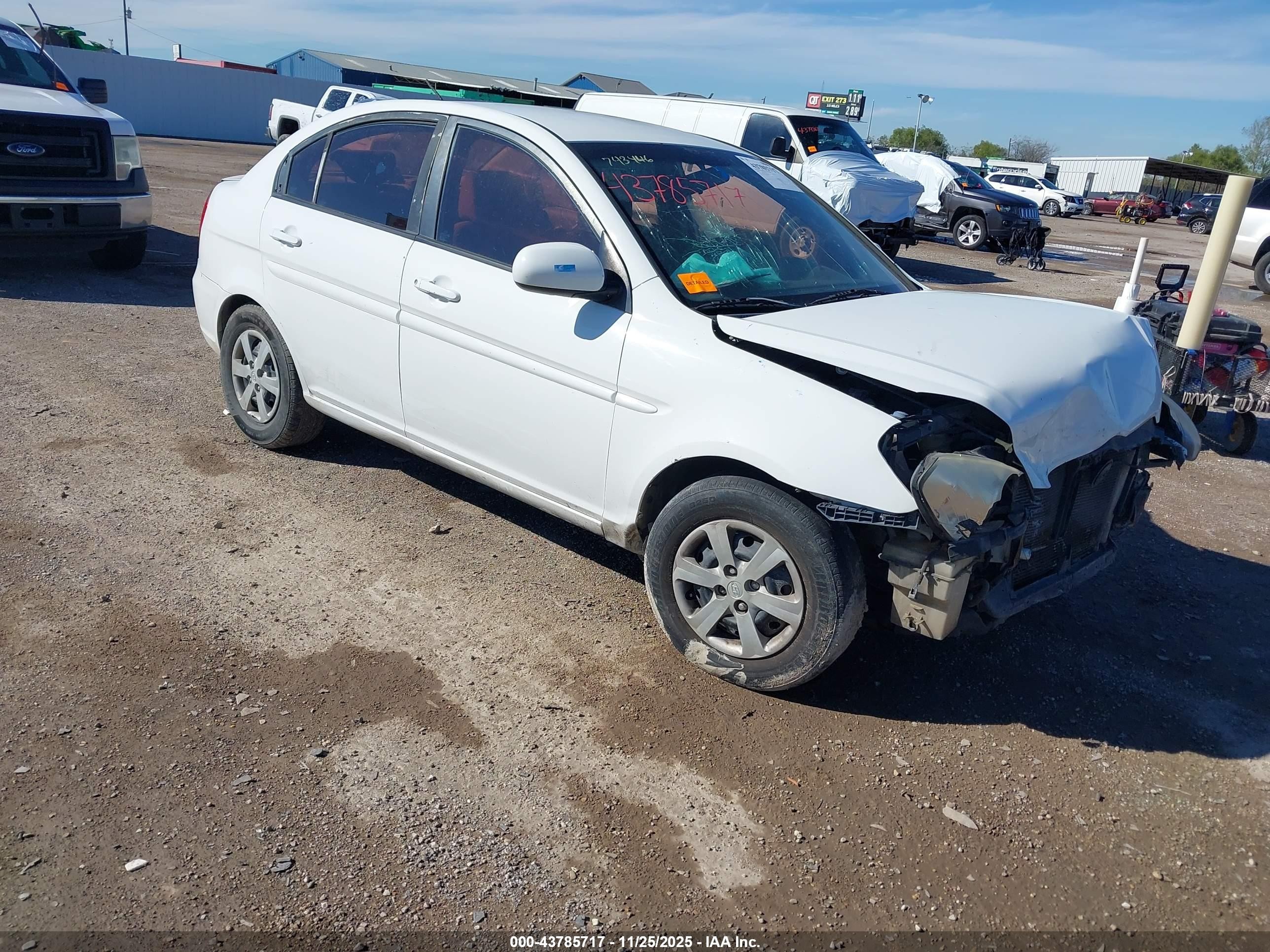 2010 Hyundai Accent GLS, VIN KMHCN4AC3AU488736 — Side