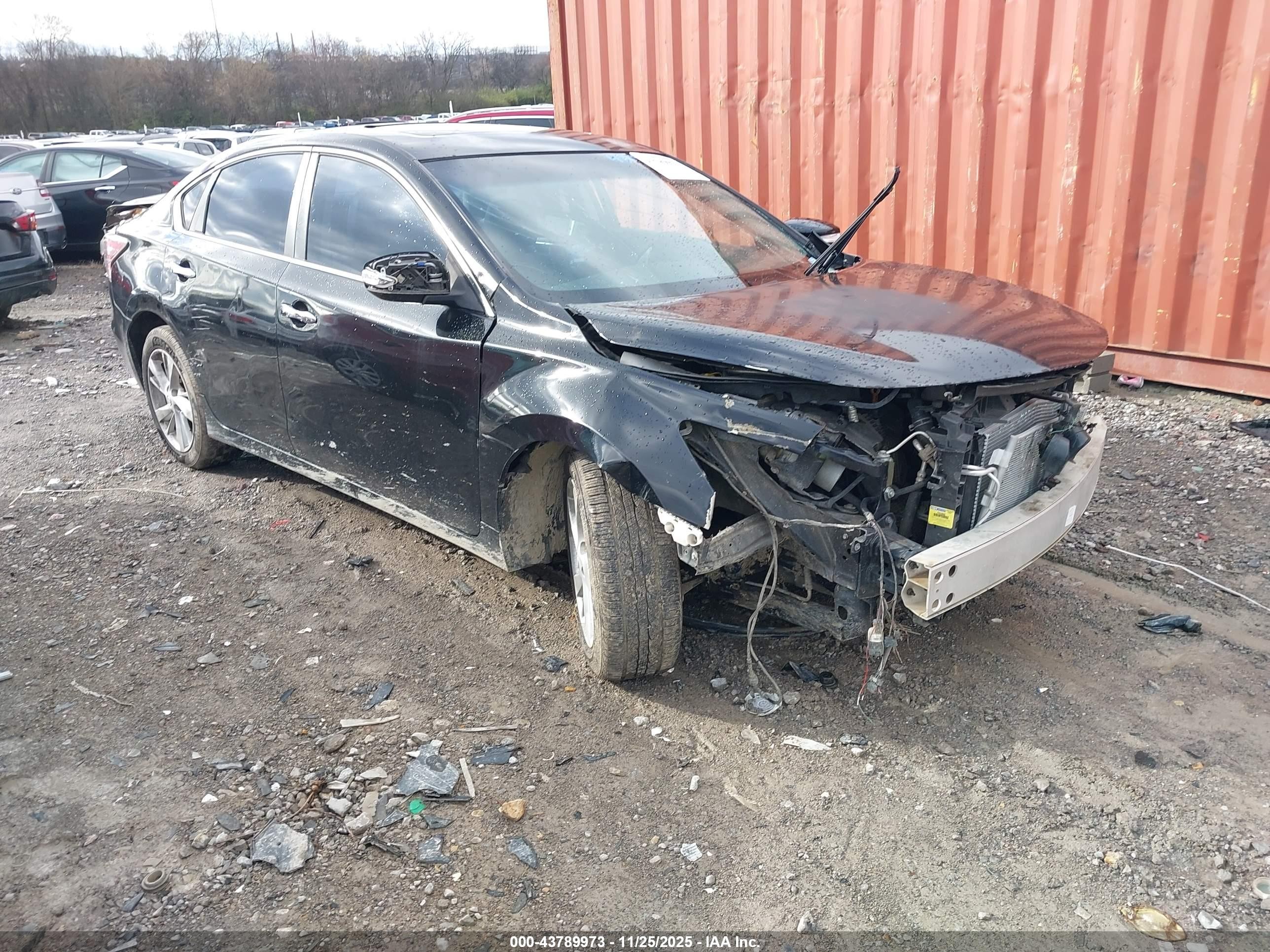 2014 Nissan Altima 2.5, VIN 1N4AL3AP1EN257886 — Front end