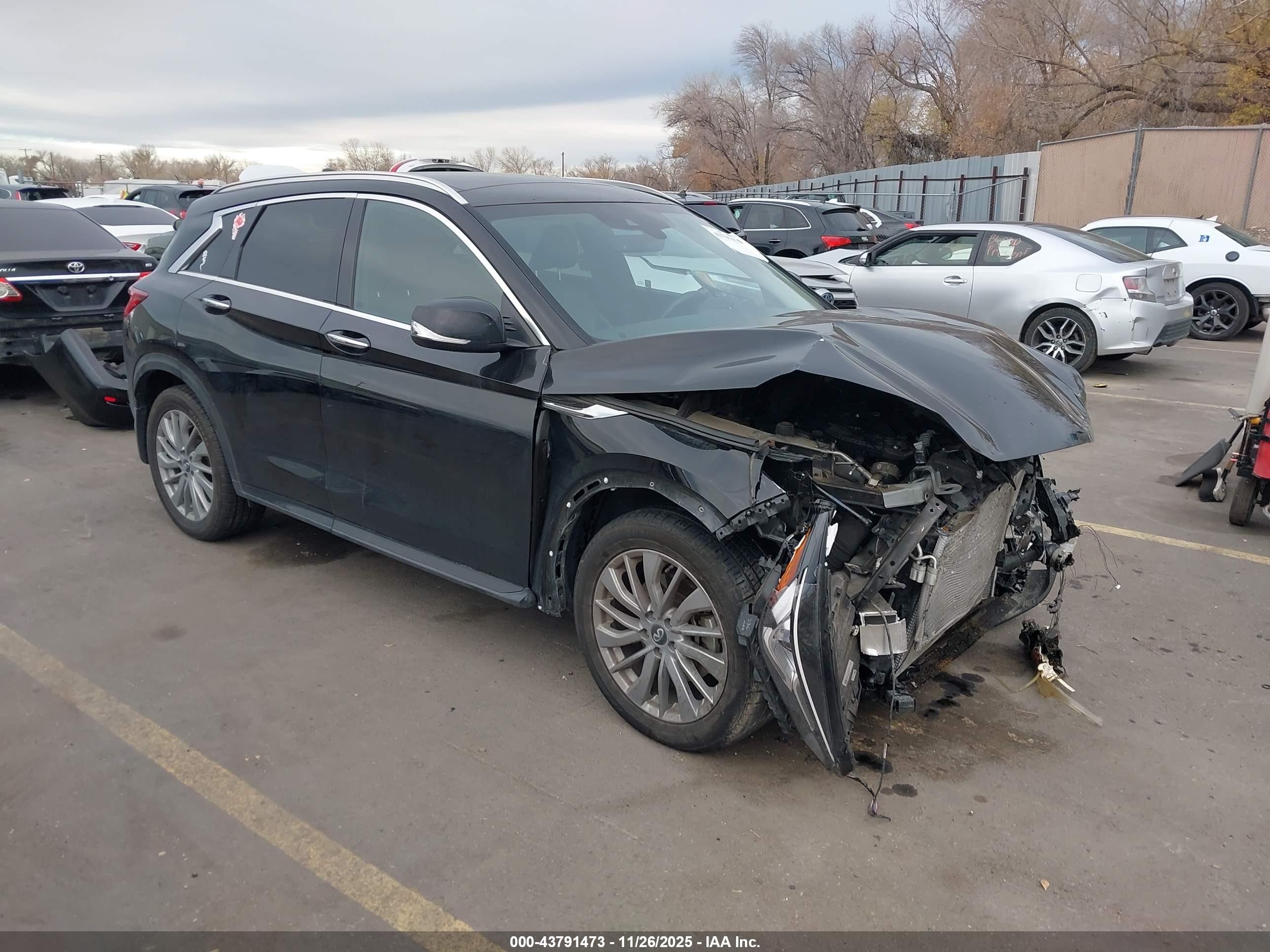 2023 Infiniti QX50 Luxe, VIN 3PCAJ5BBXPF123457 — Front end