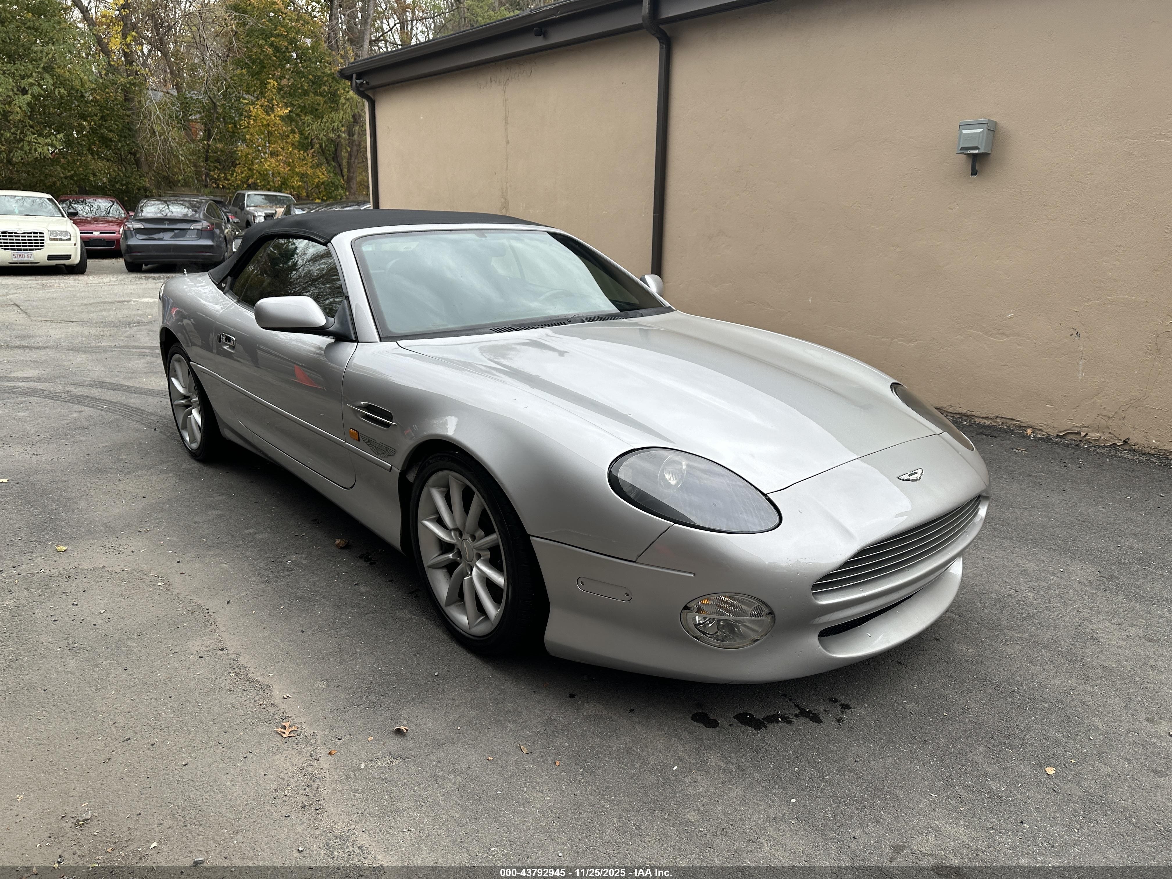 2001 Aston Martin DB7, VIN SCFAB42371K401730 — Фото с аукциона