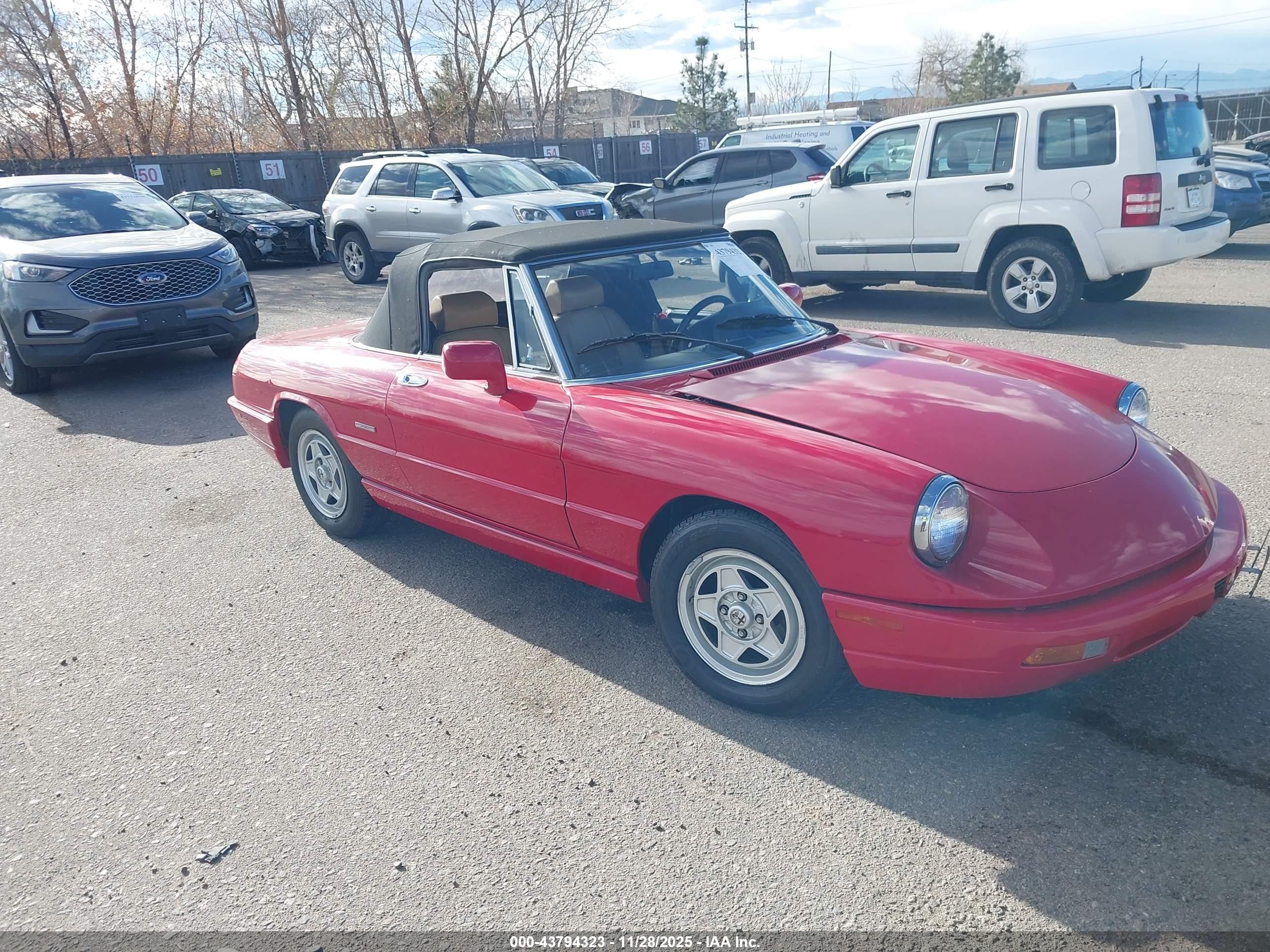 1991 Alfa Romeo Spider, VIN ZARBB32GXM6005276 — Side