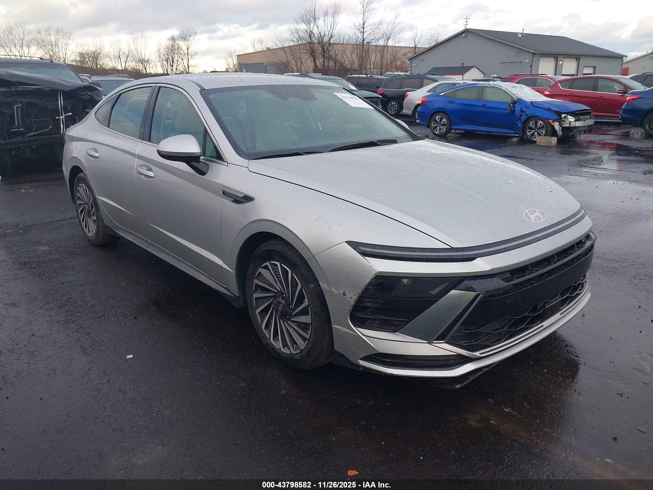 2025 Hyundai Sonata SEL, VIN KMHL34JJ7SA117201 — Front end