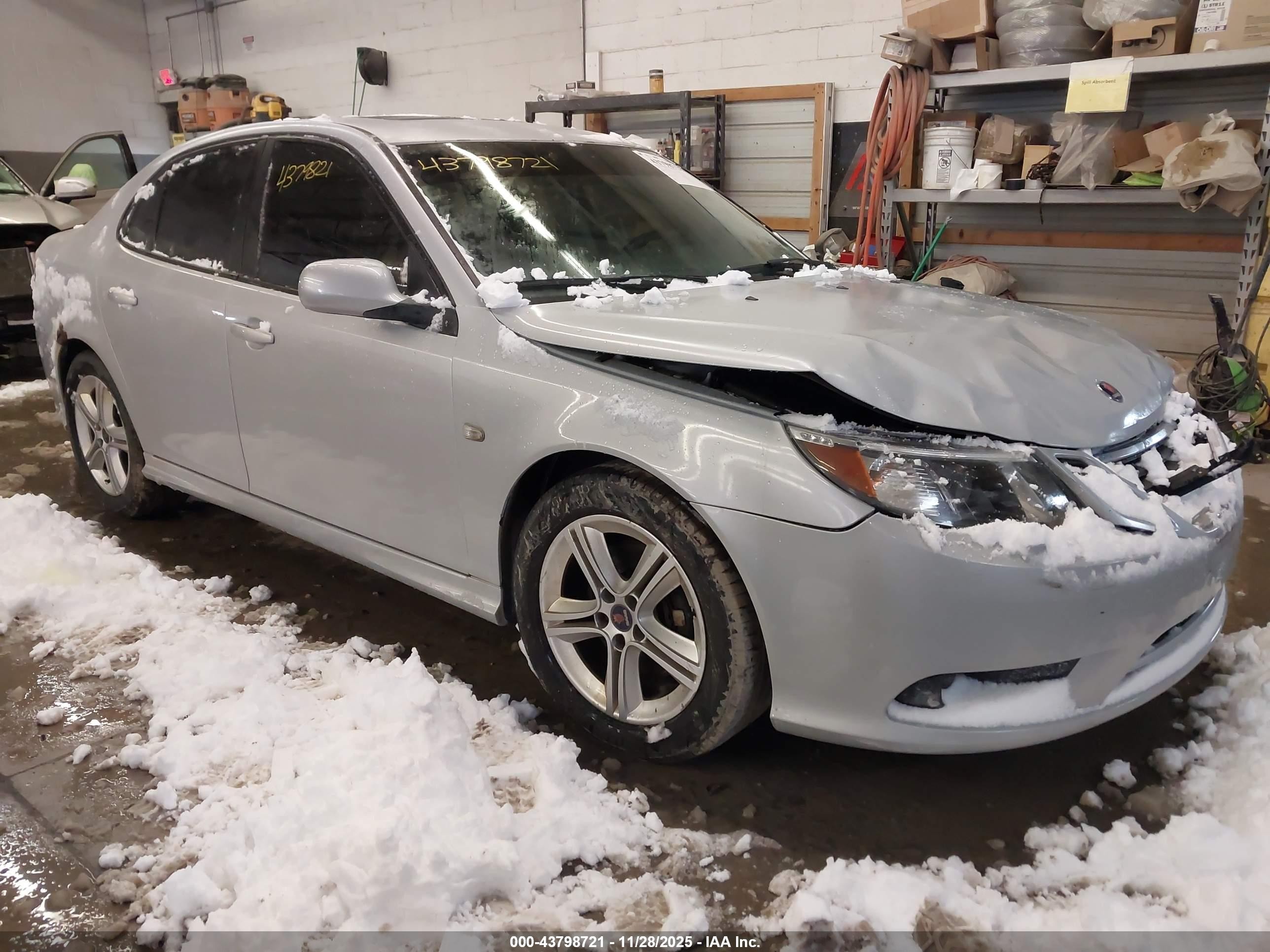 2010 Saab 9-3 XWD, VIN YS3FA4BY7A1608930 — Front end