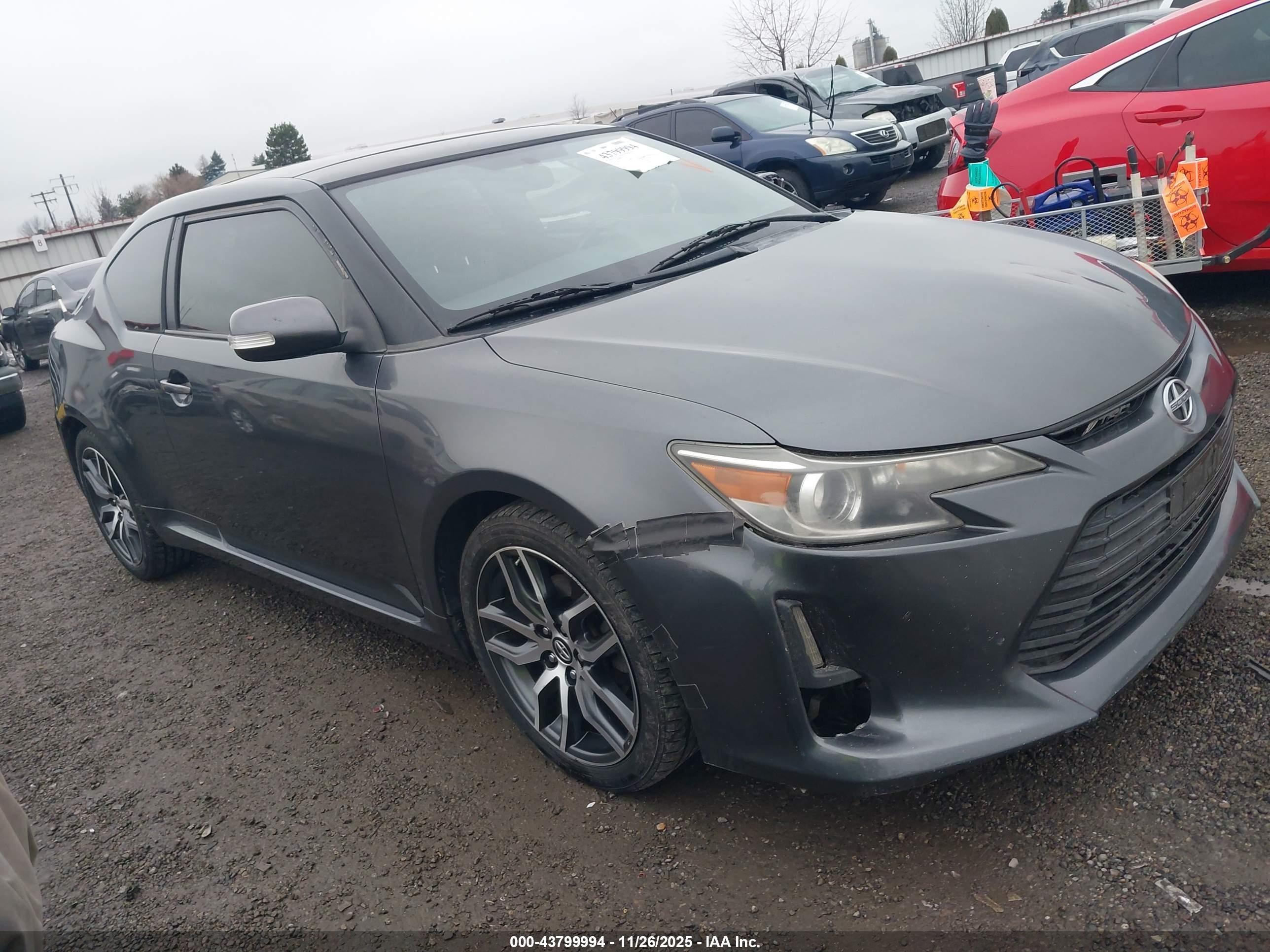 2014 Scion tC, VIN JTKJF5C71E3079105 — Side