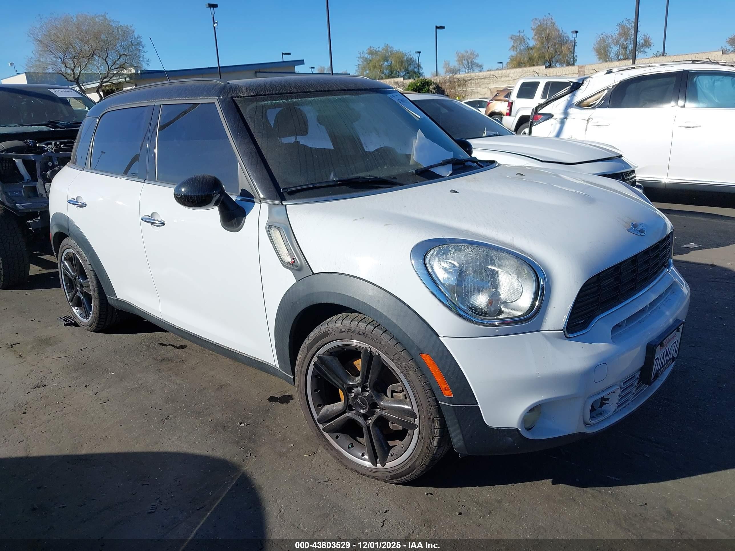 2011 MINI Countryman S, VIN WMWZC3C52BWM25773 — Fresh water flood