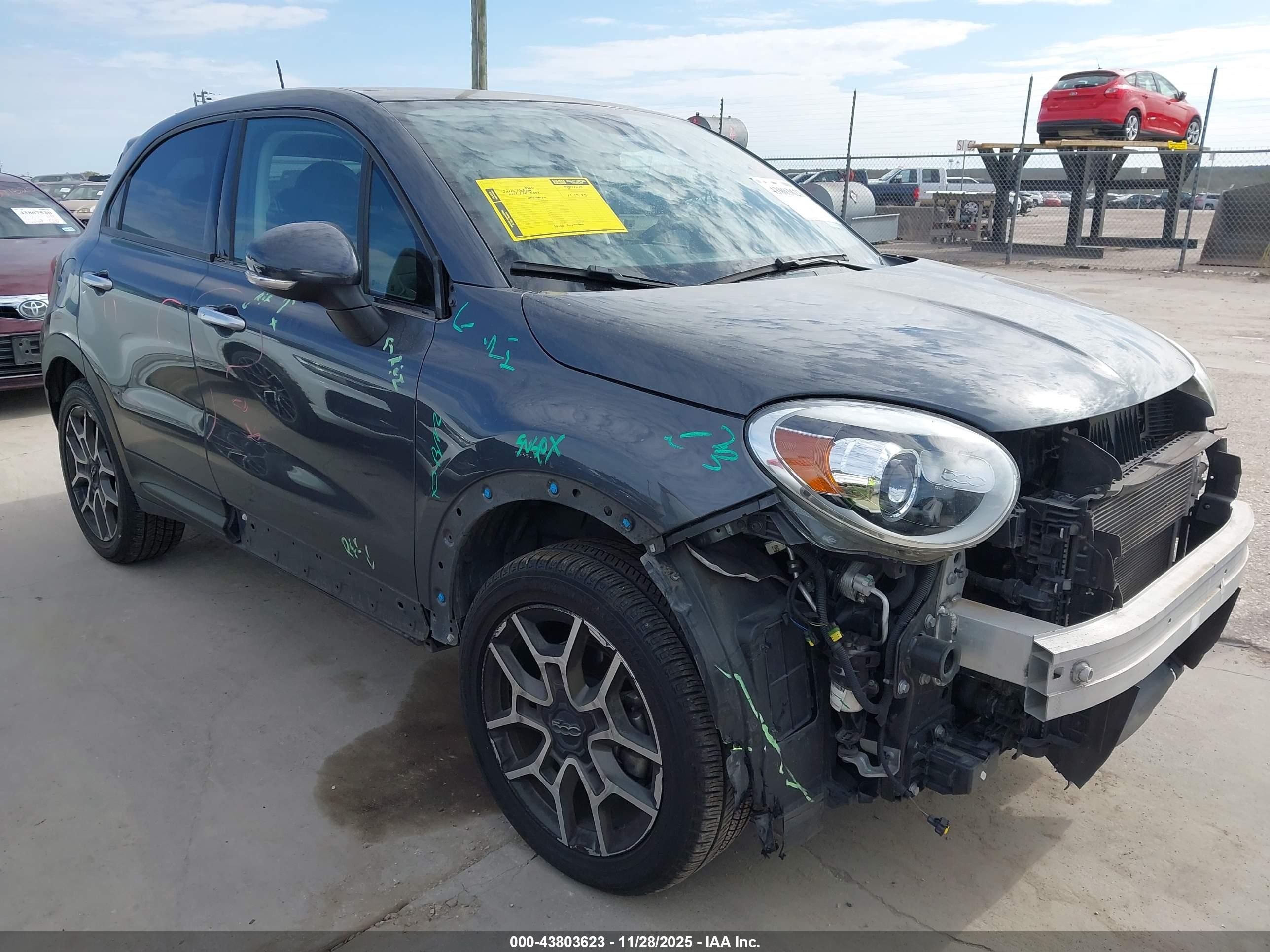 2019 FIAT 500X Urbana Edition, VIN ZFBNFYB10KP778207 — Front end