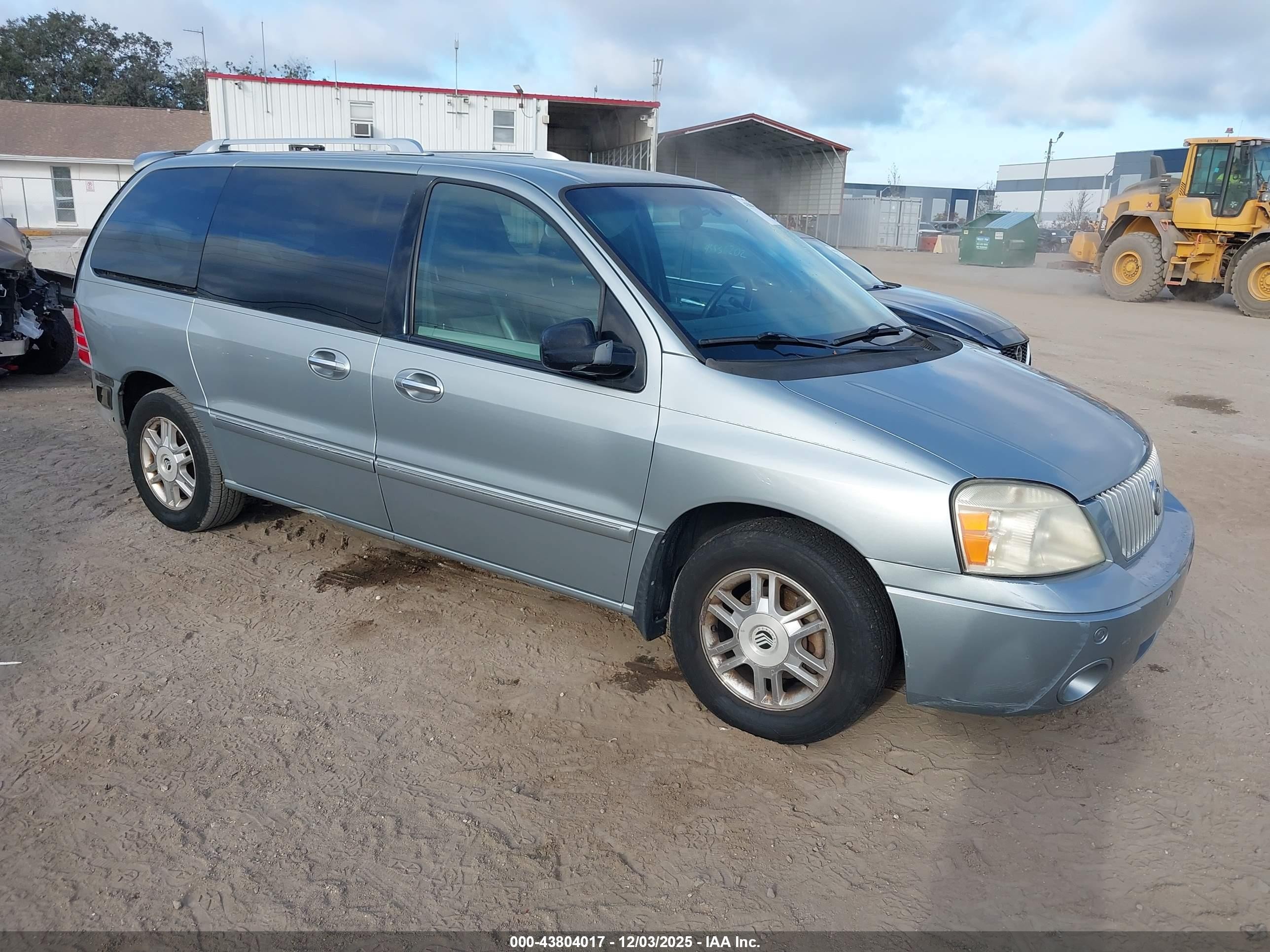2007 Mercury Monterey Luxury, VIN 2MRDA222X7BJ00380 — Зад