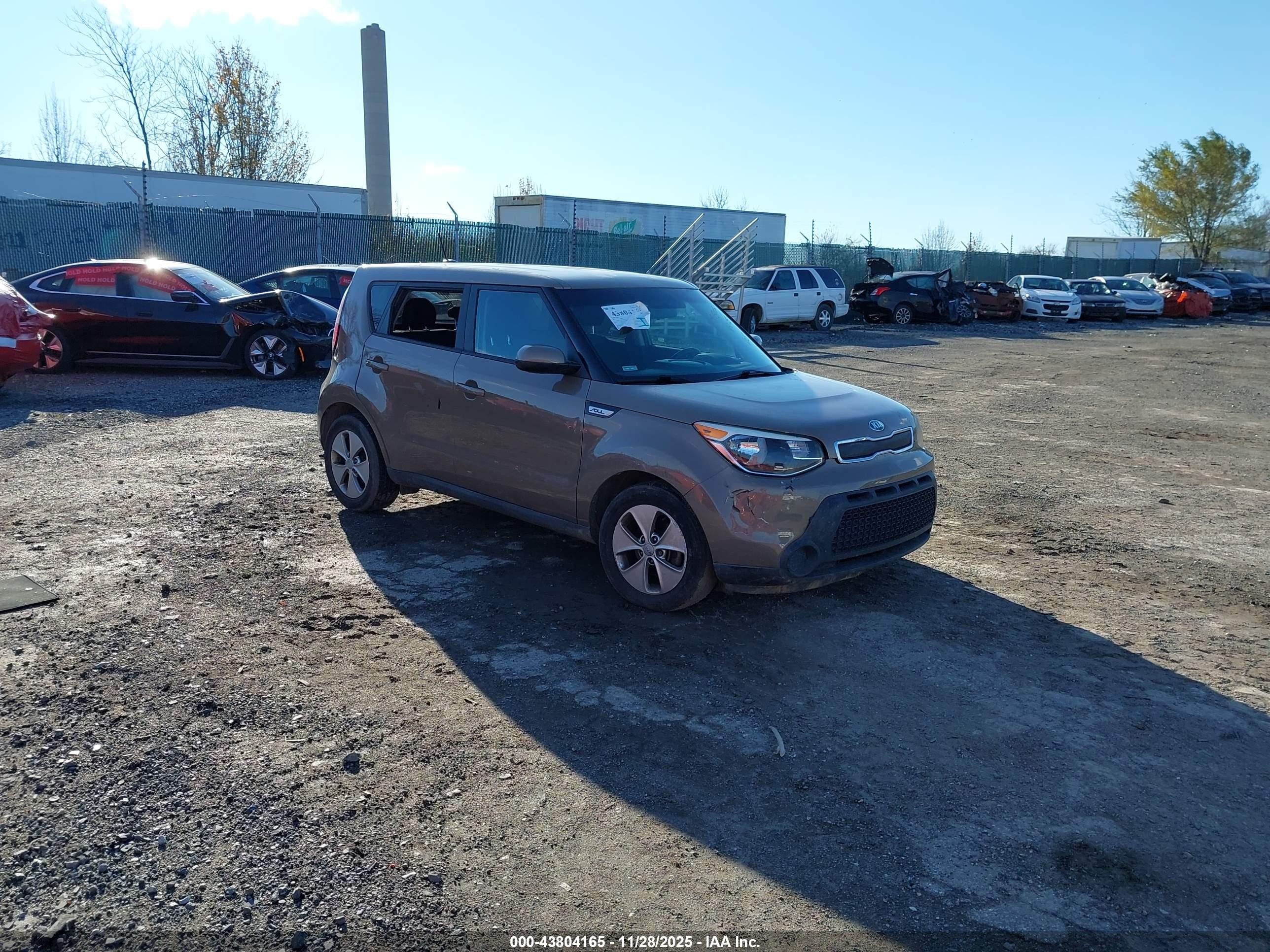 2015 Kia Soul, VIN KNDJN2A29F7201431 — Side