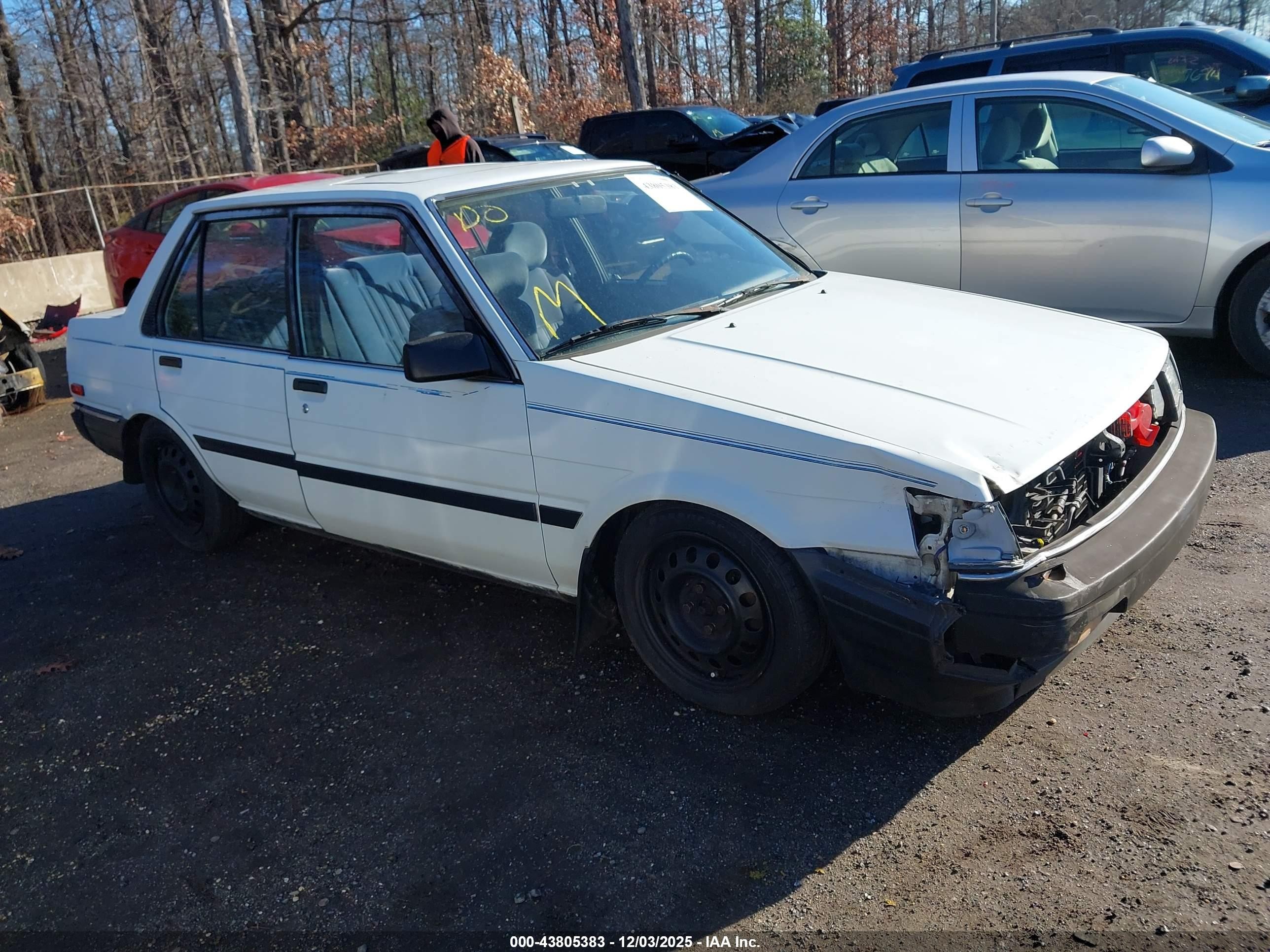 1987 Toyota Corolla, VIN JT2AE83E7H3436892 — Front end