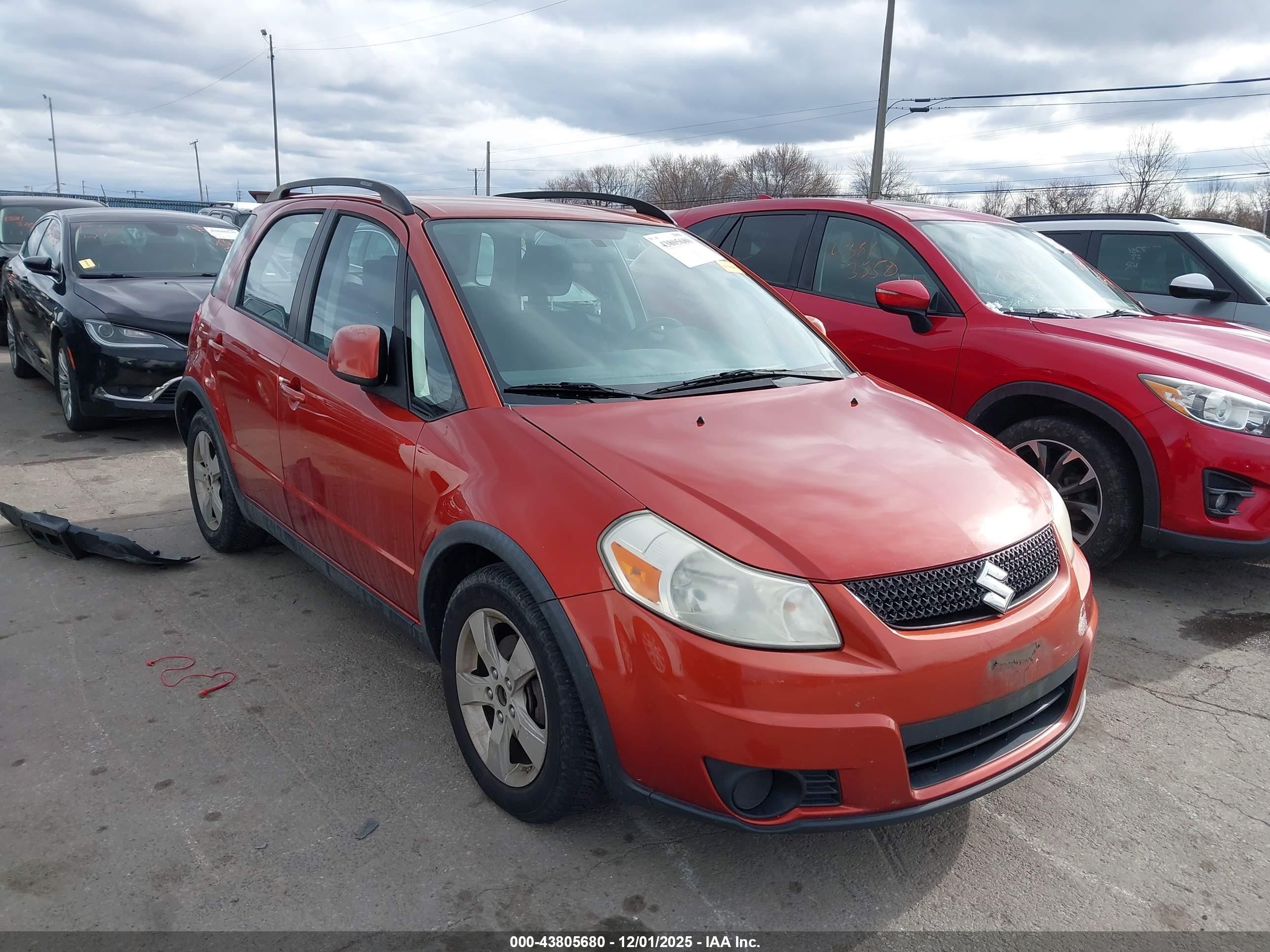 2012 Suzuki SX4 Crossover, VIN JS2YB5A30C6305492 — Side