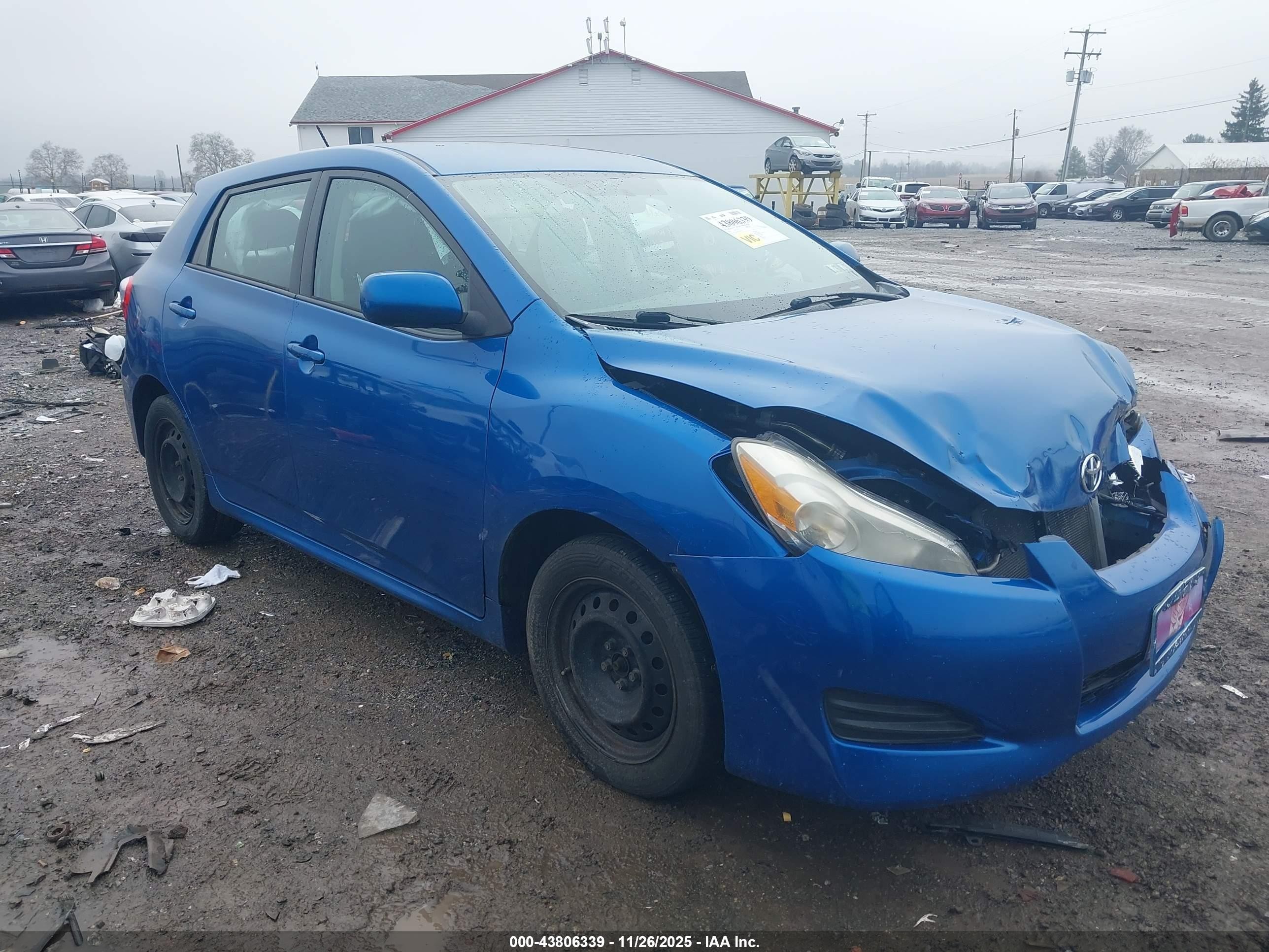 2010 Toyota Matrix, VIN 2T1KU4EE1AC194215 — Front end