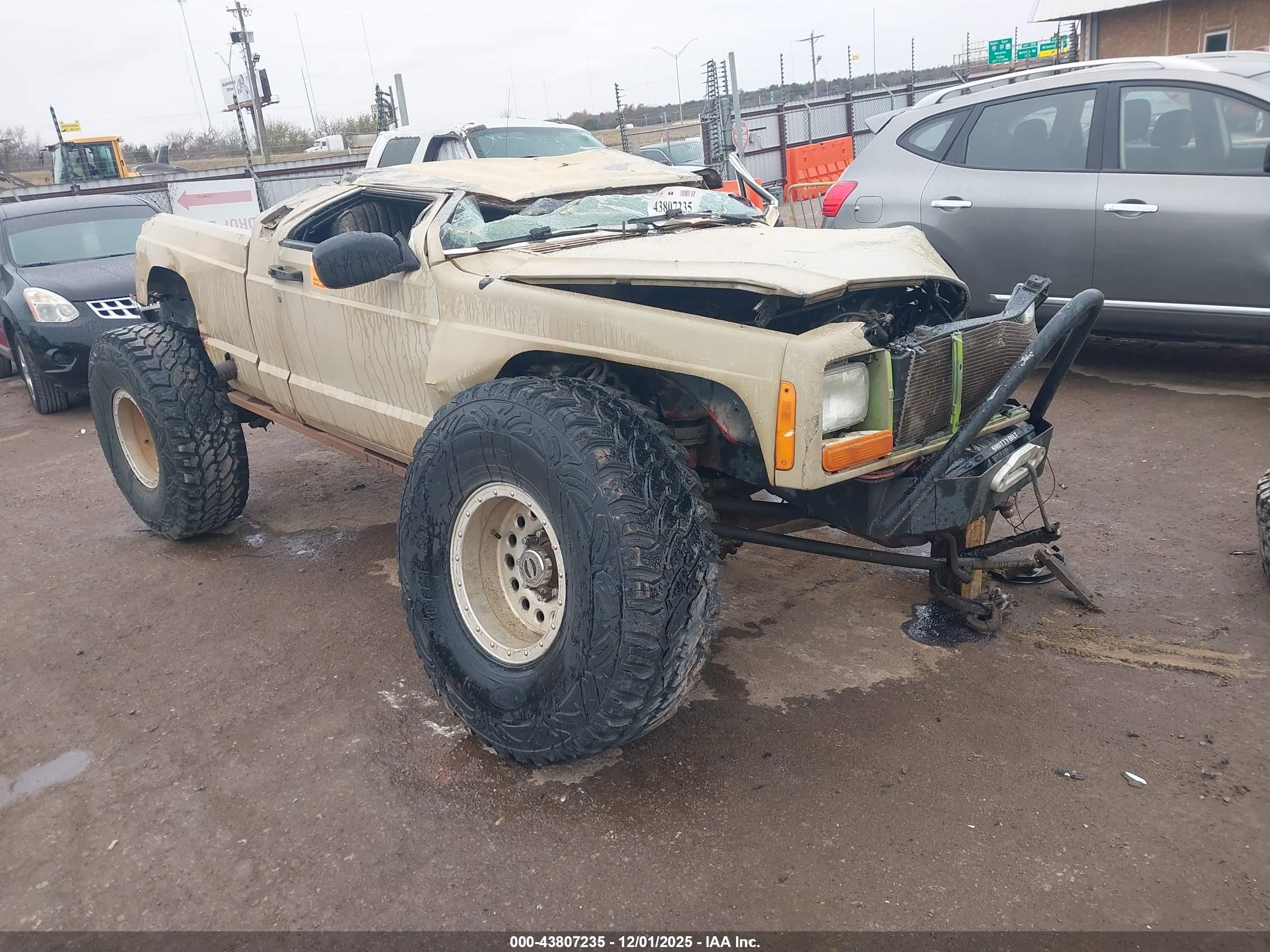 1987 Jeep Comanche, VIN 1JTMG6414HT169630 — Опрокидывание