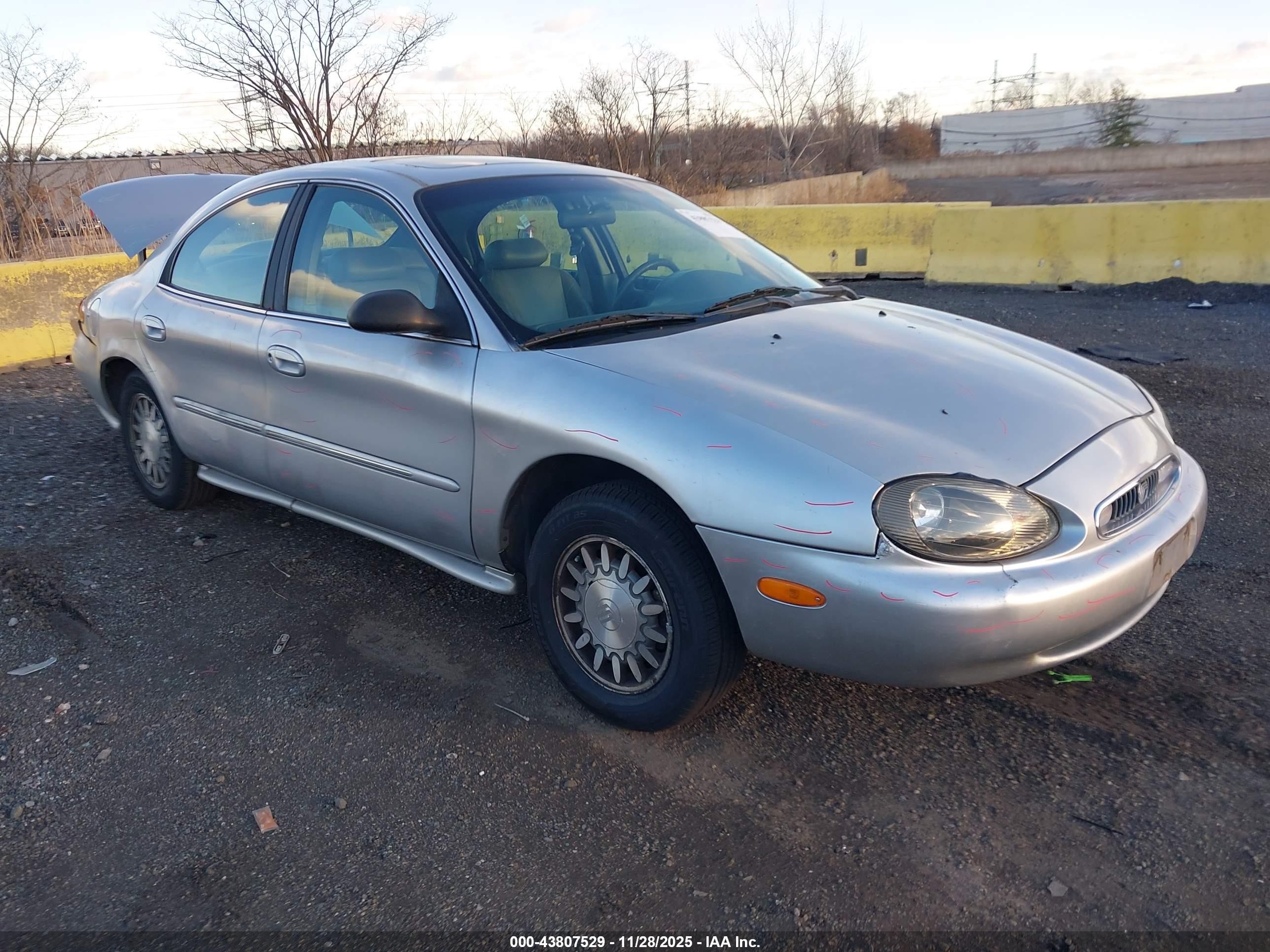 1998 Mercury Sable LS Premium Group, VIN 1MEFM53S4WA649164 — Rear end