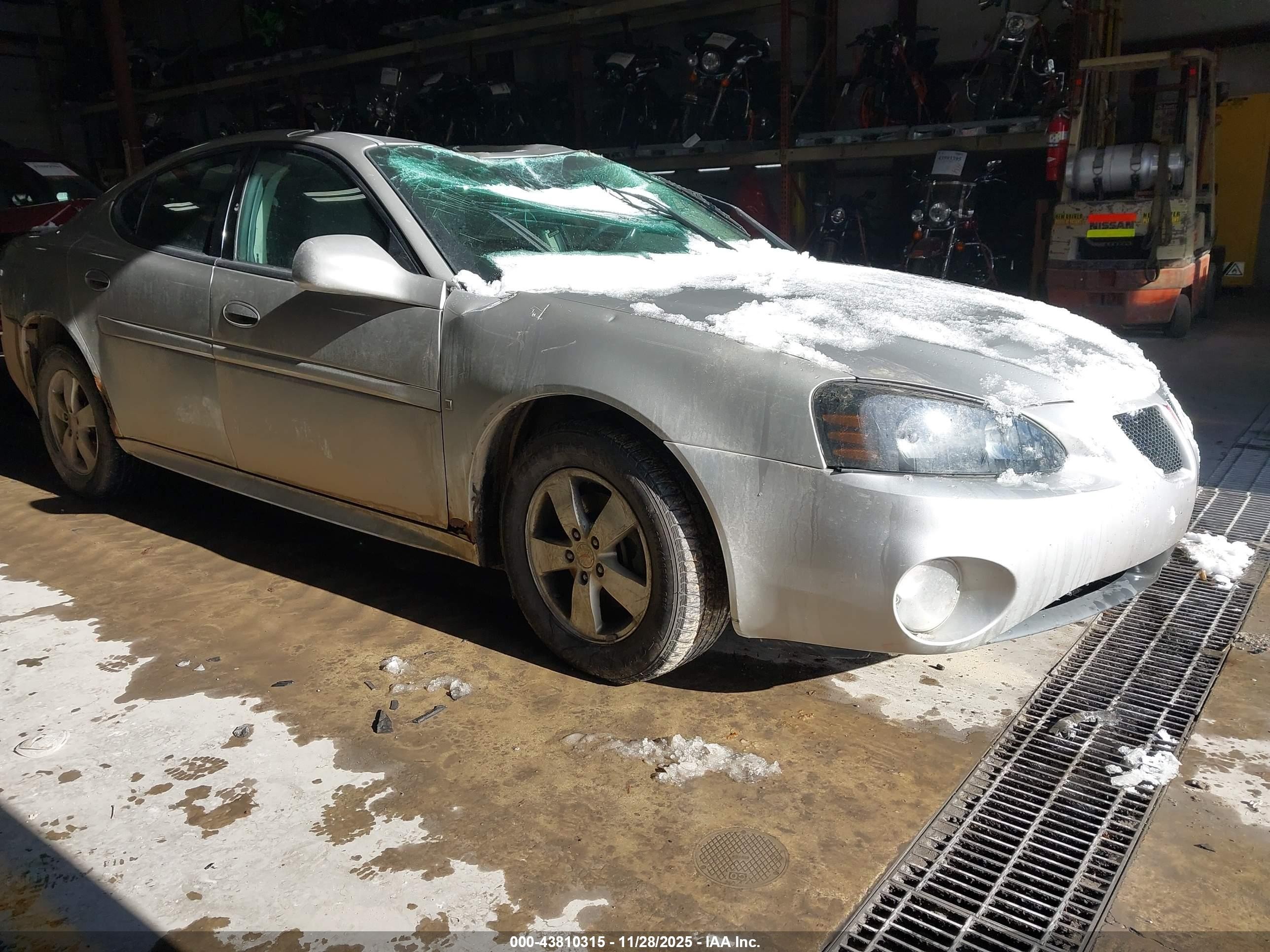 2007 Pontiac Grand Prix, VIN 2G2WP552171174059 — Biohazard / chemical