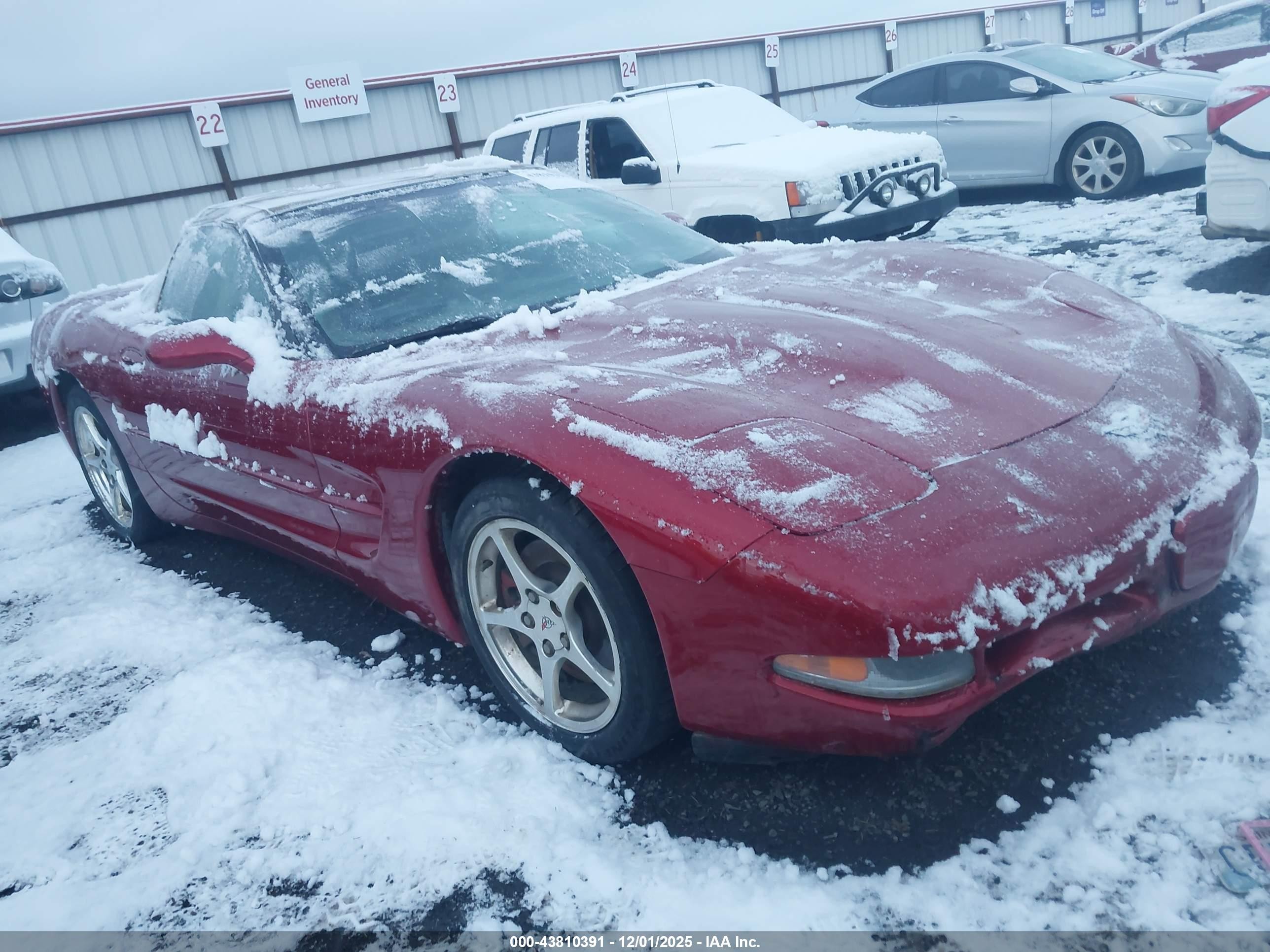2000 Chevrolet Corvette, VIN 1G1YY32G2Y5107792 — Front end