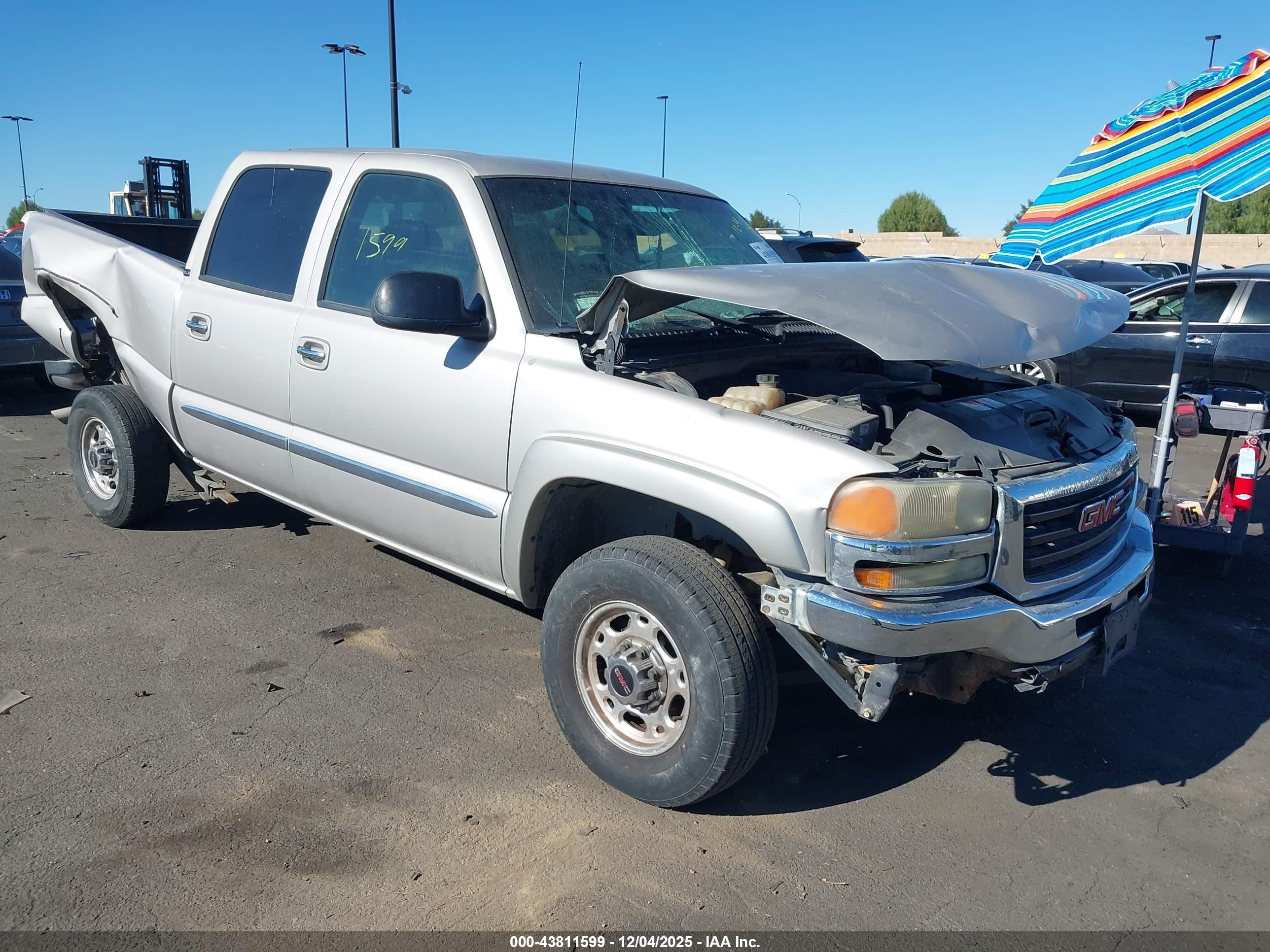 2005 GMC Sierra 1500HD Classic SLE1, VIN 1GTGC13U05F925683 — All over