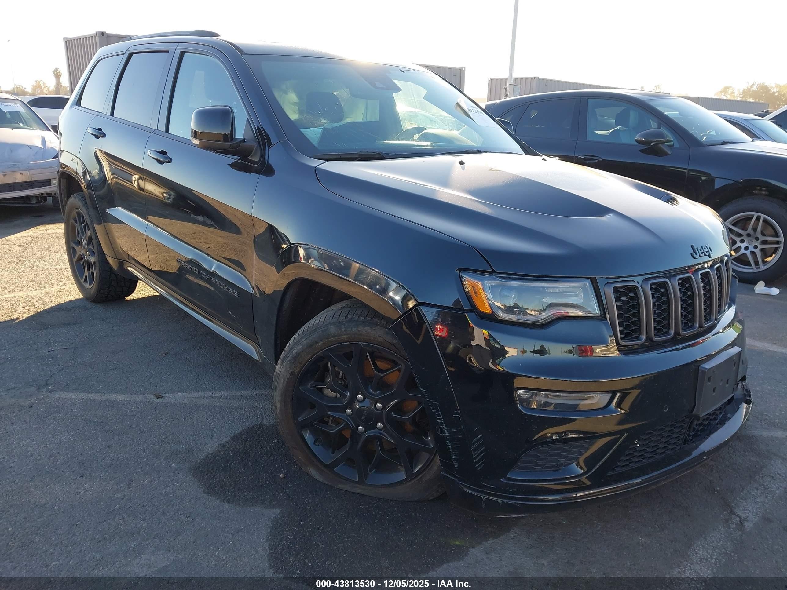2021 Jeep Grand Cherokee Limited, VIN 1C4RJEBG4MC784070 — Front end