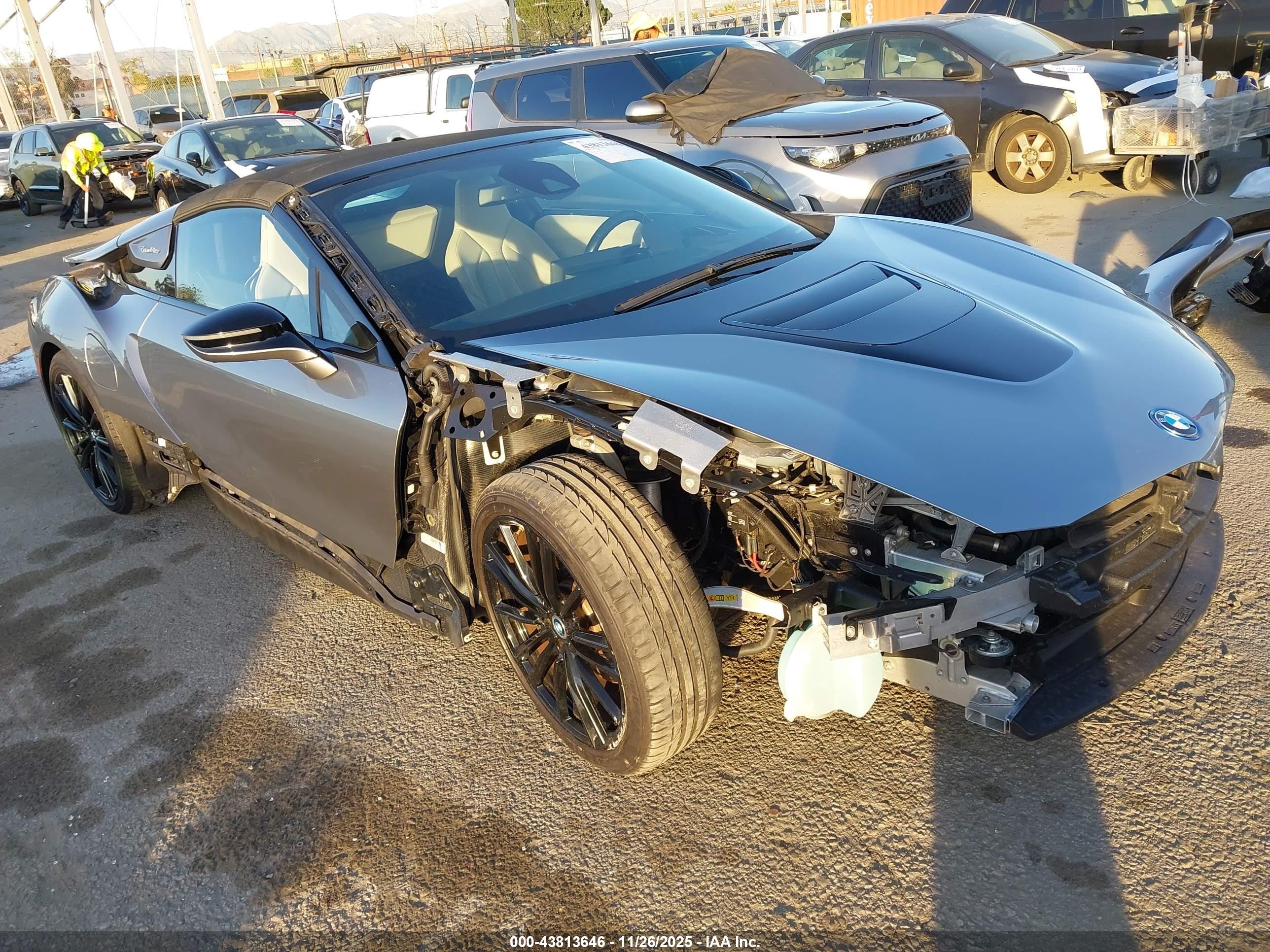 2019 BMW i8, VIN WBY2Z6C57K7D13938 — Side