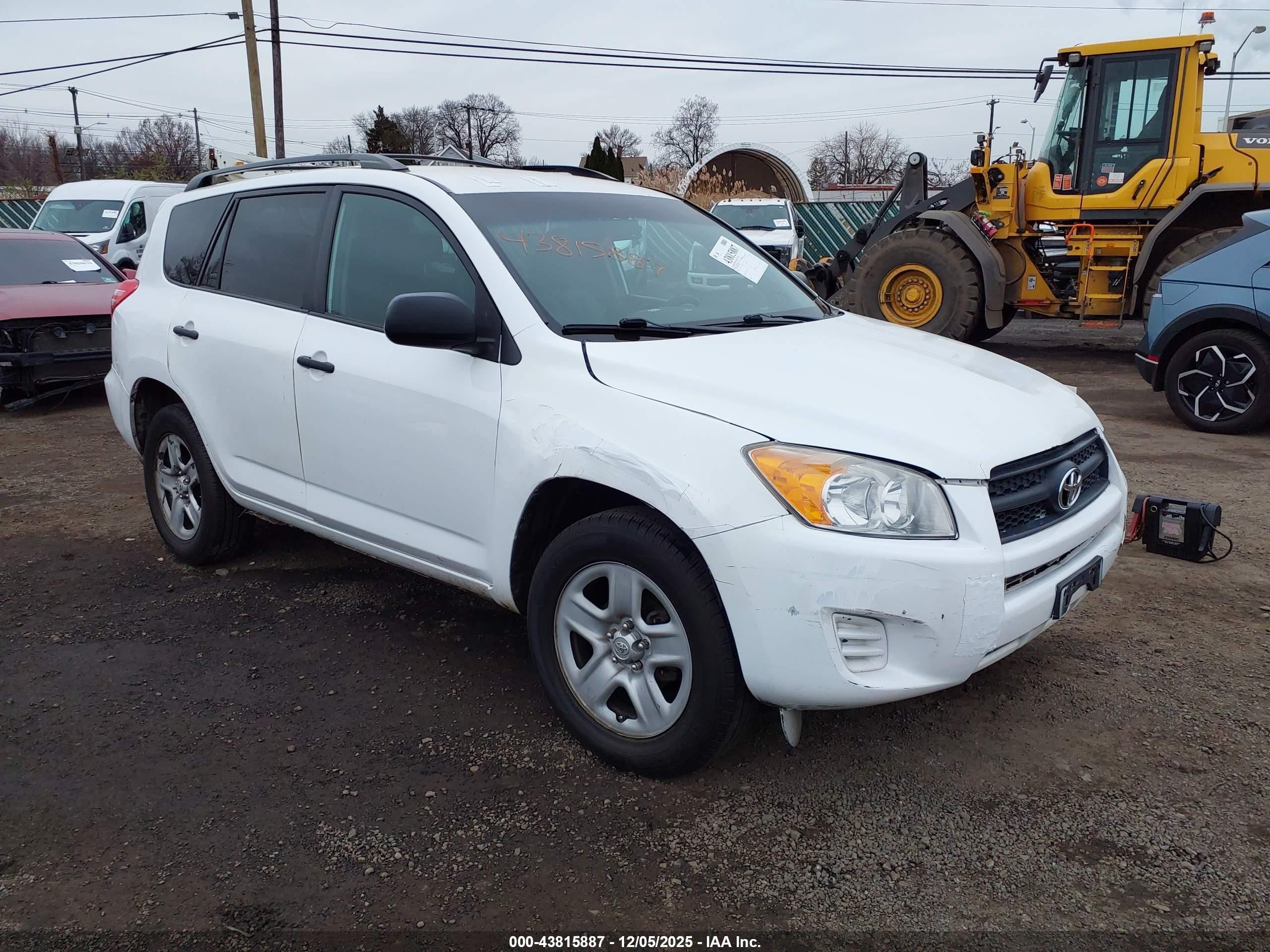 2011 Toyota RAV4, VIN 2T3ZF4DV2BW082959 — All over