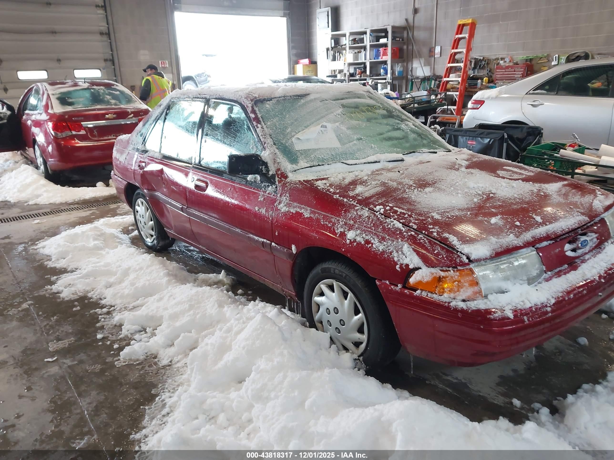 1995 Ford Escort, VIN 1FASP14J6SW192303 — Normal wear