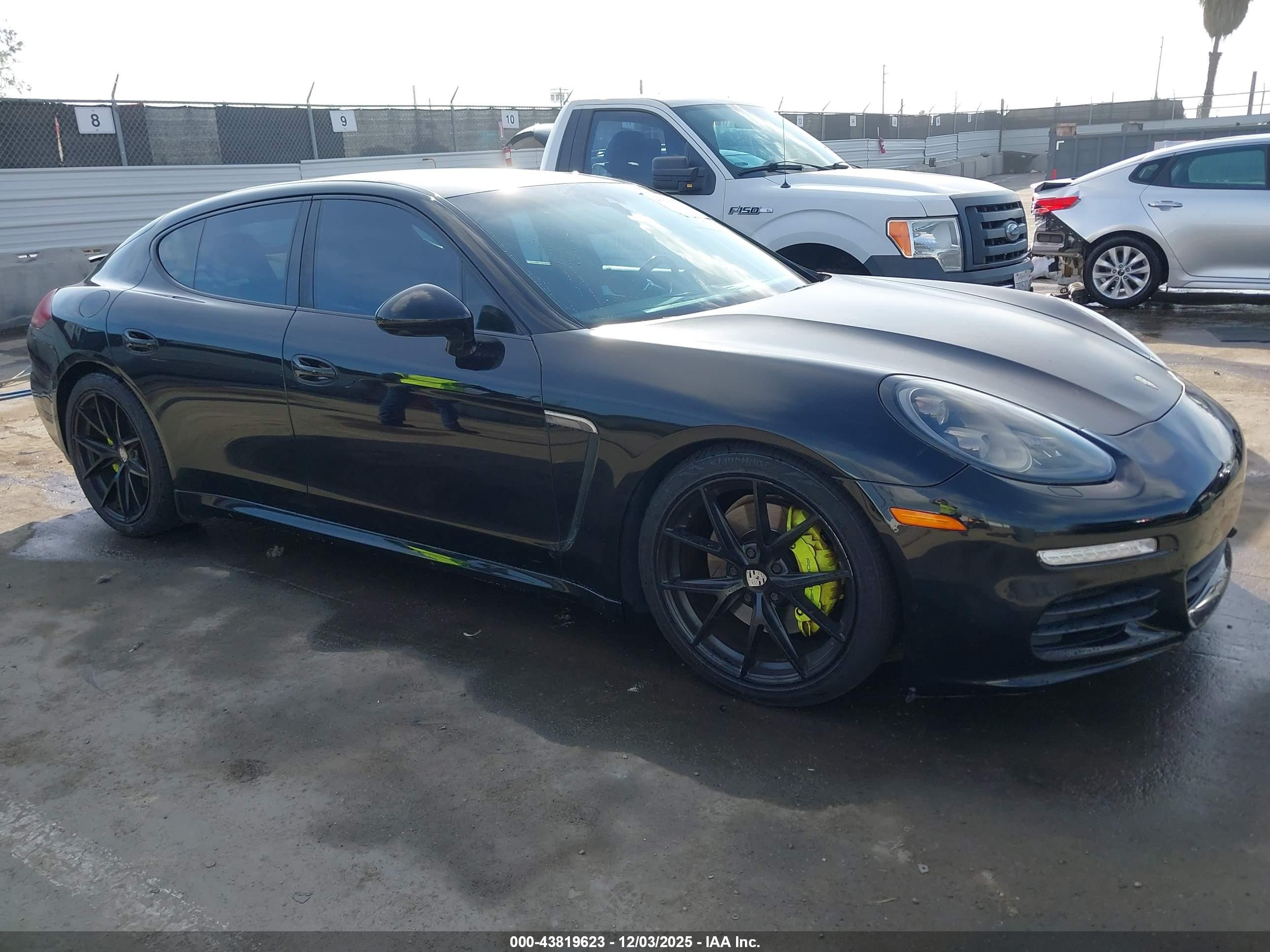2015 Porsche Panamera S E-Hybrid, VIN WP0AD2A76FL040087 — Fresh water flood